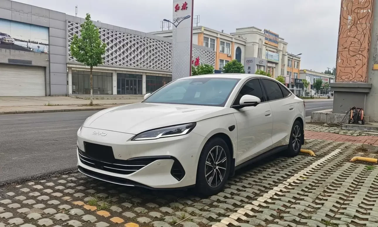 BYD Seal 06DM