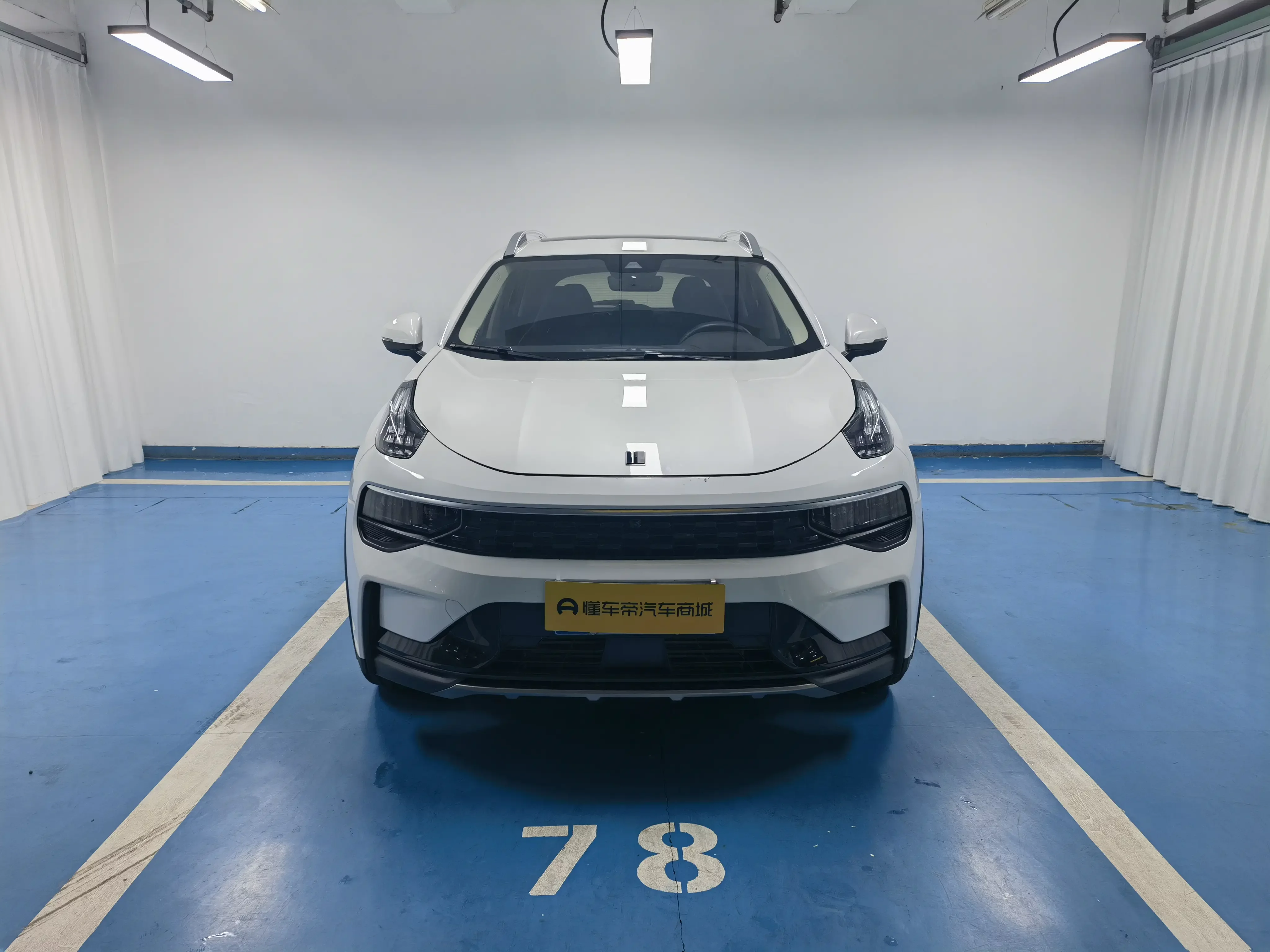 Lynk & Co 01