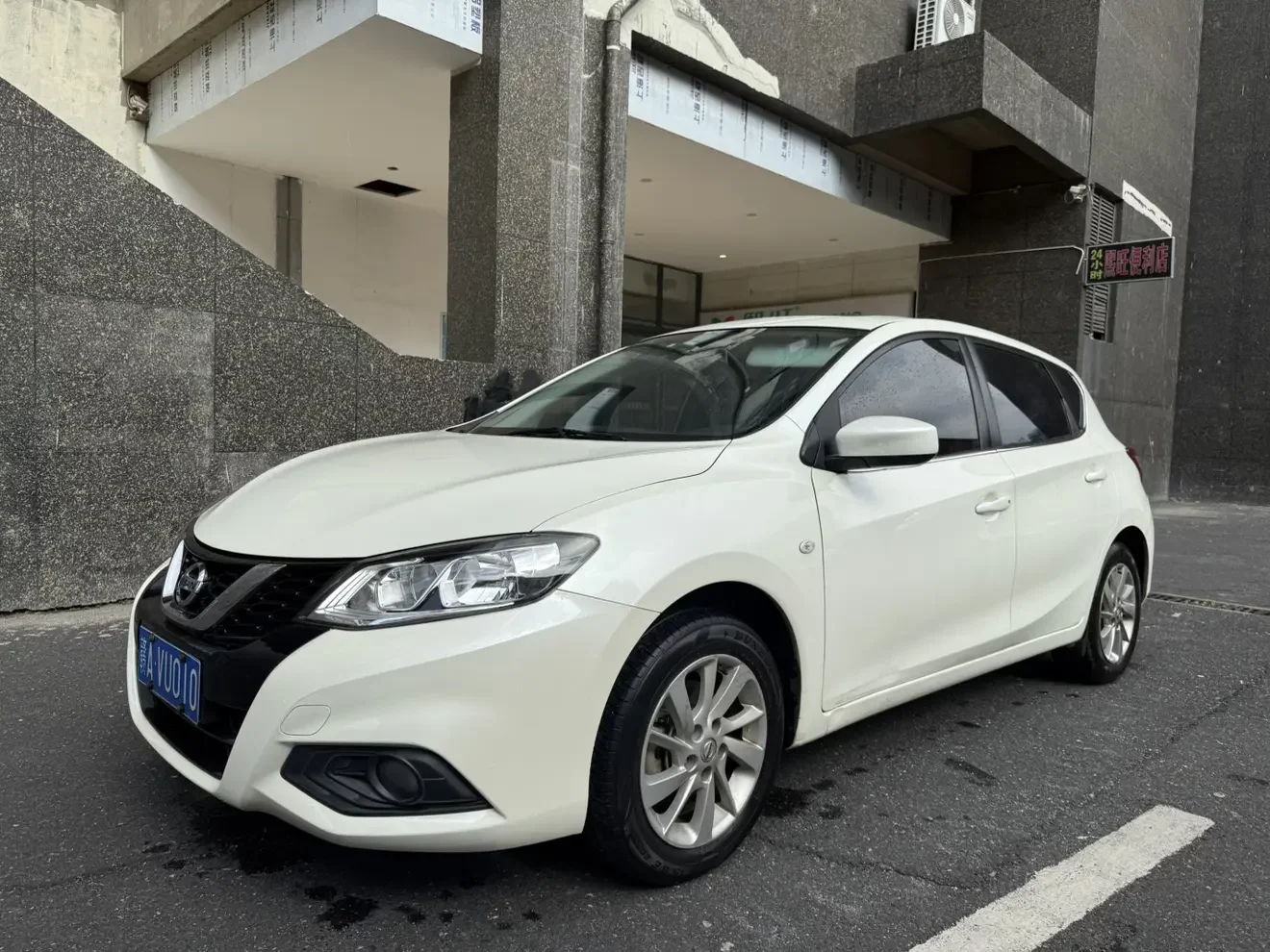 Nissan Tiida  из Китая