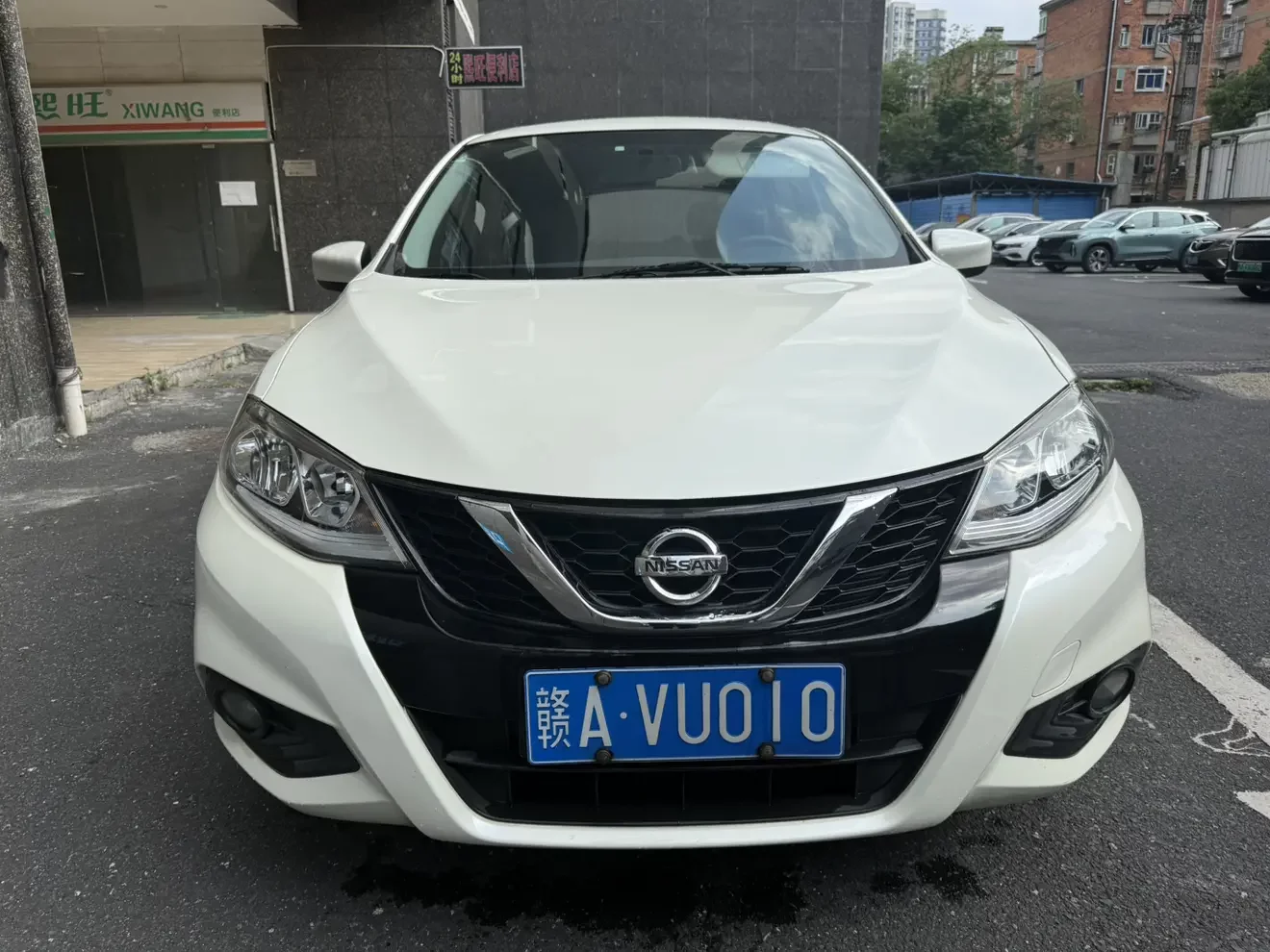 Nissan Tiida  из Китая