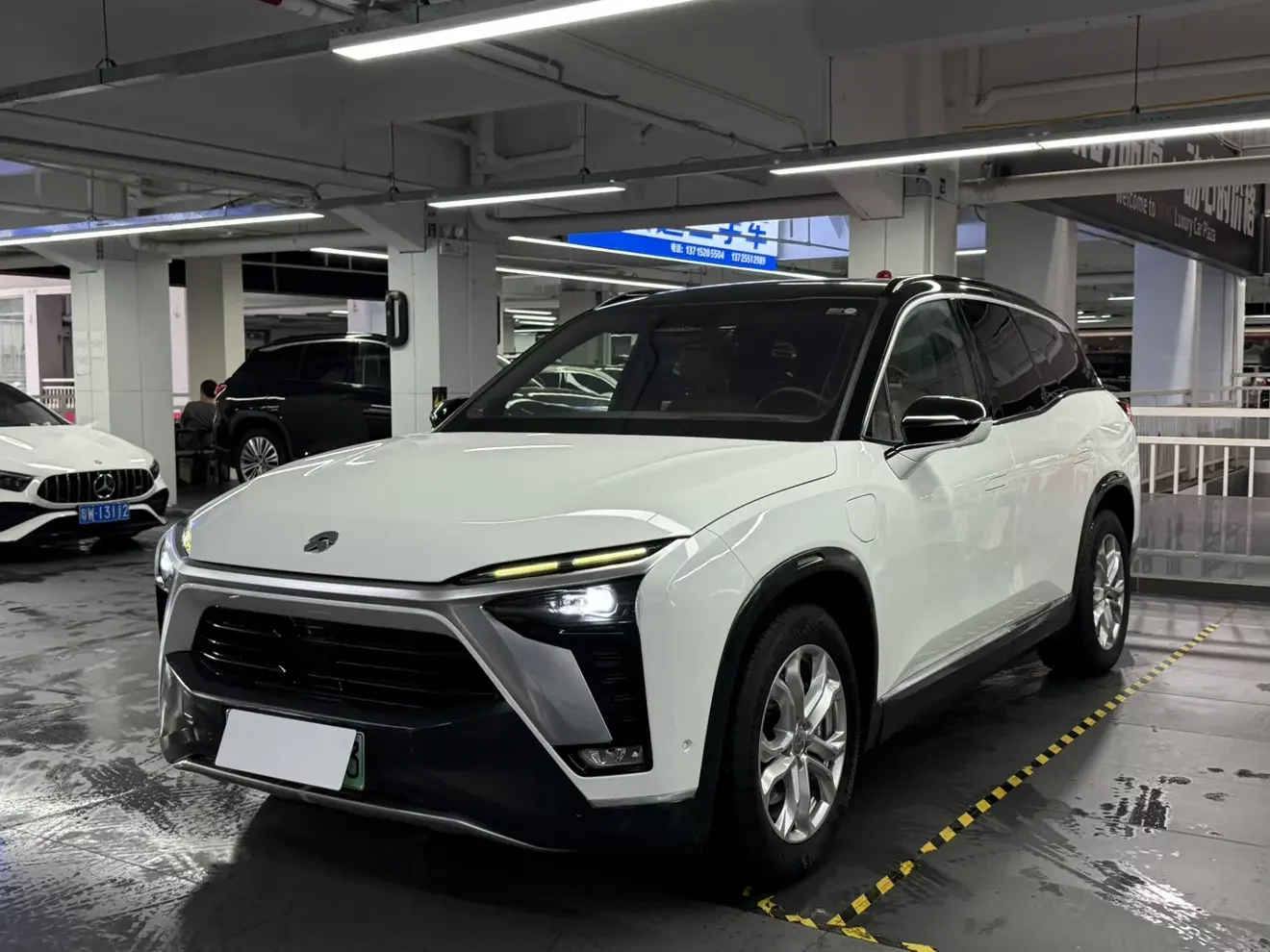 NIO ES8