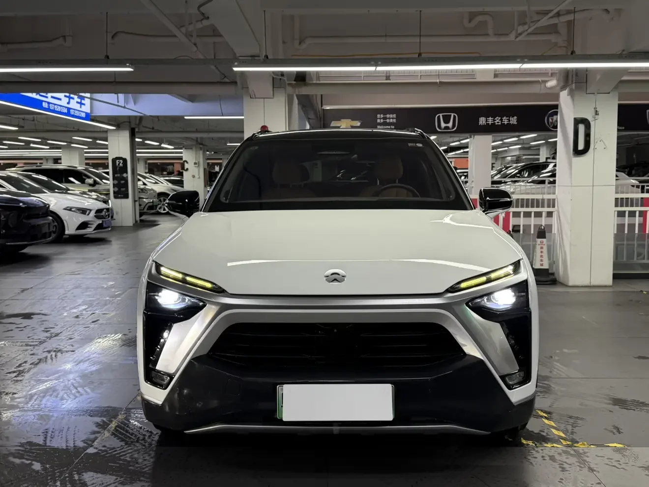 NIO ES8
