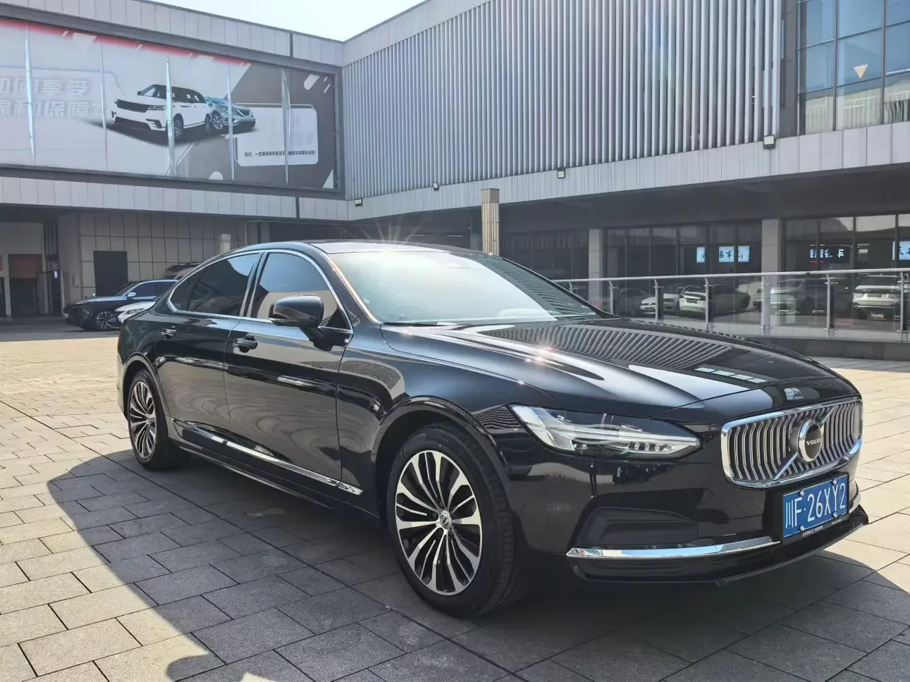 Volvo S90