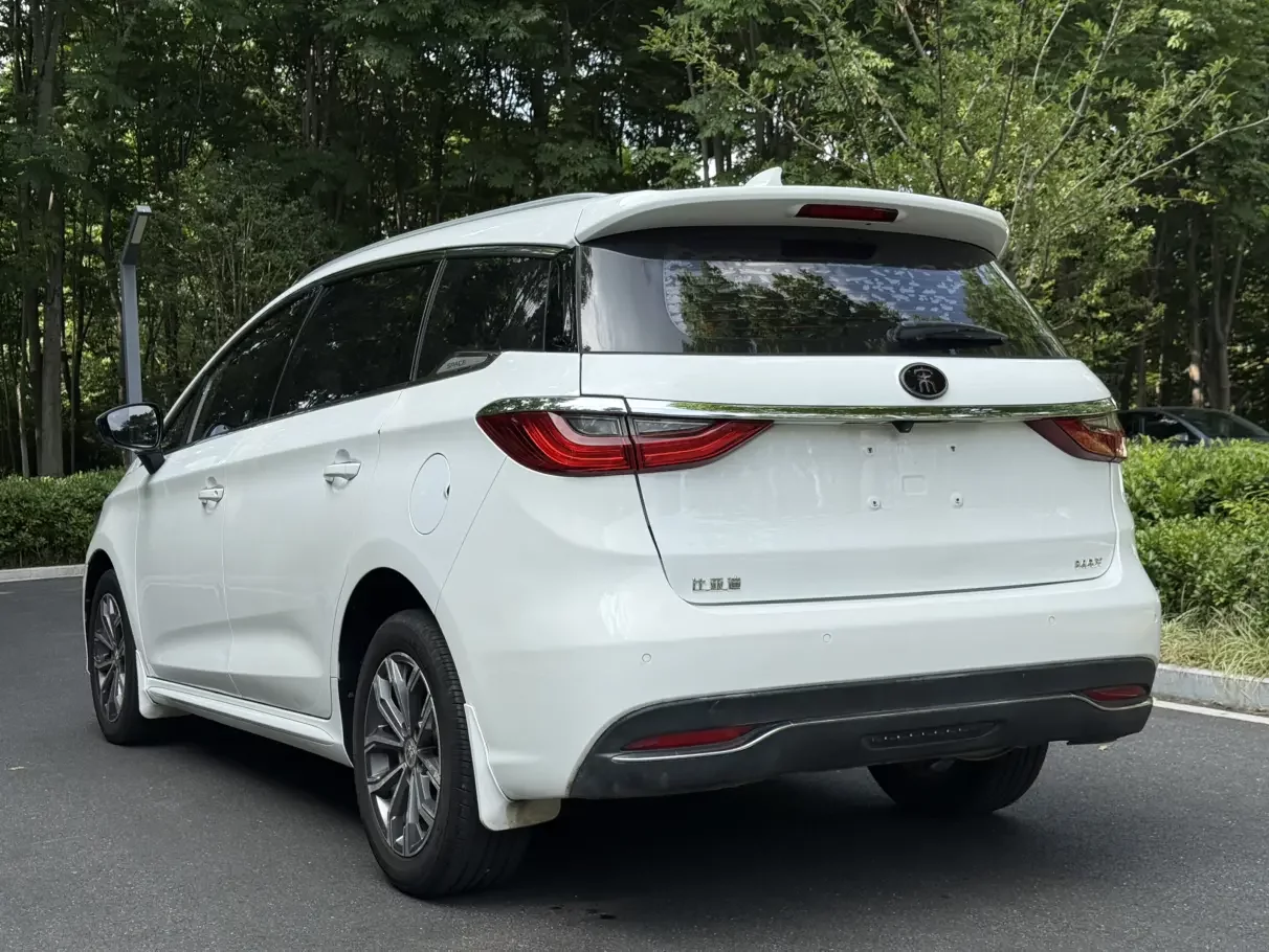 BYD Song MAX