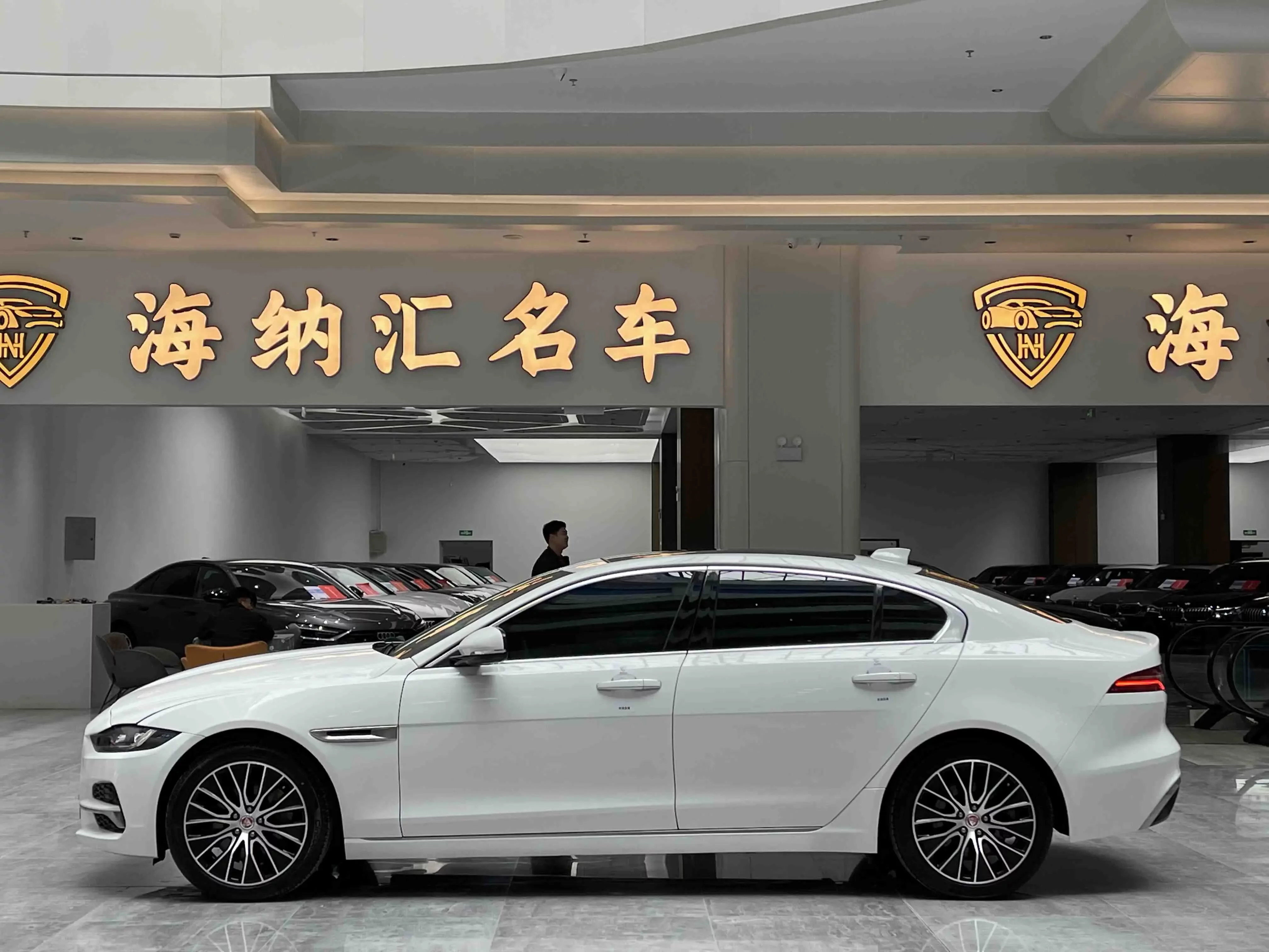 Jaguar XEL