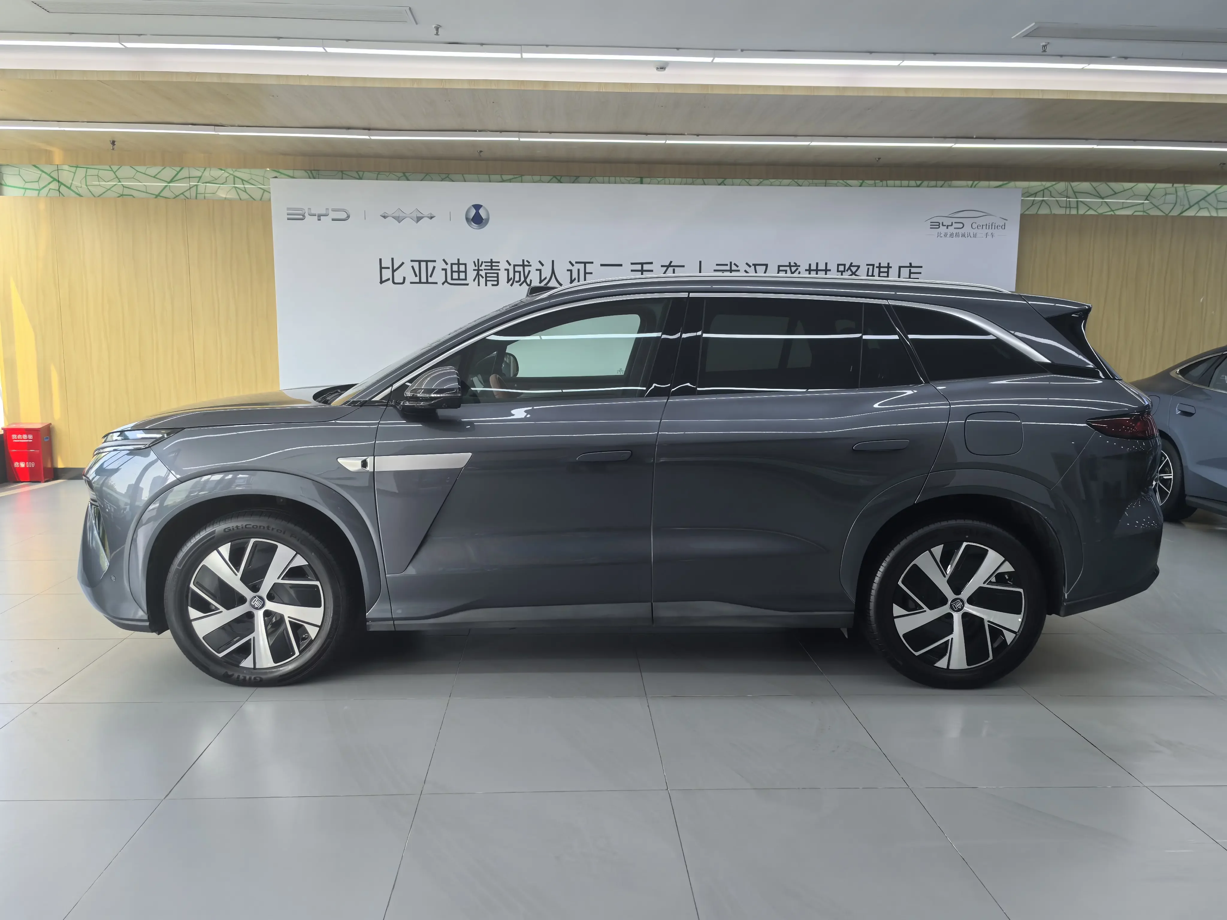 BYD Tang L DM