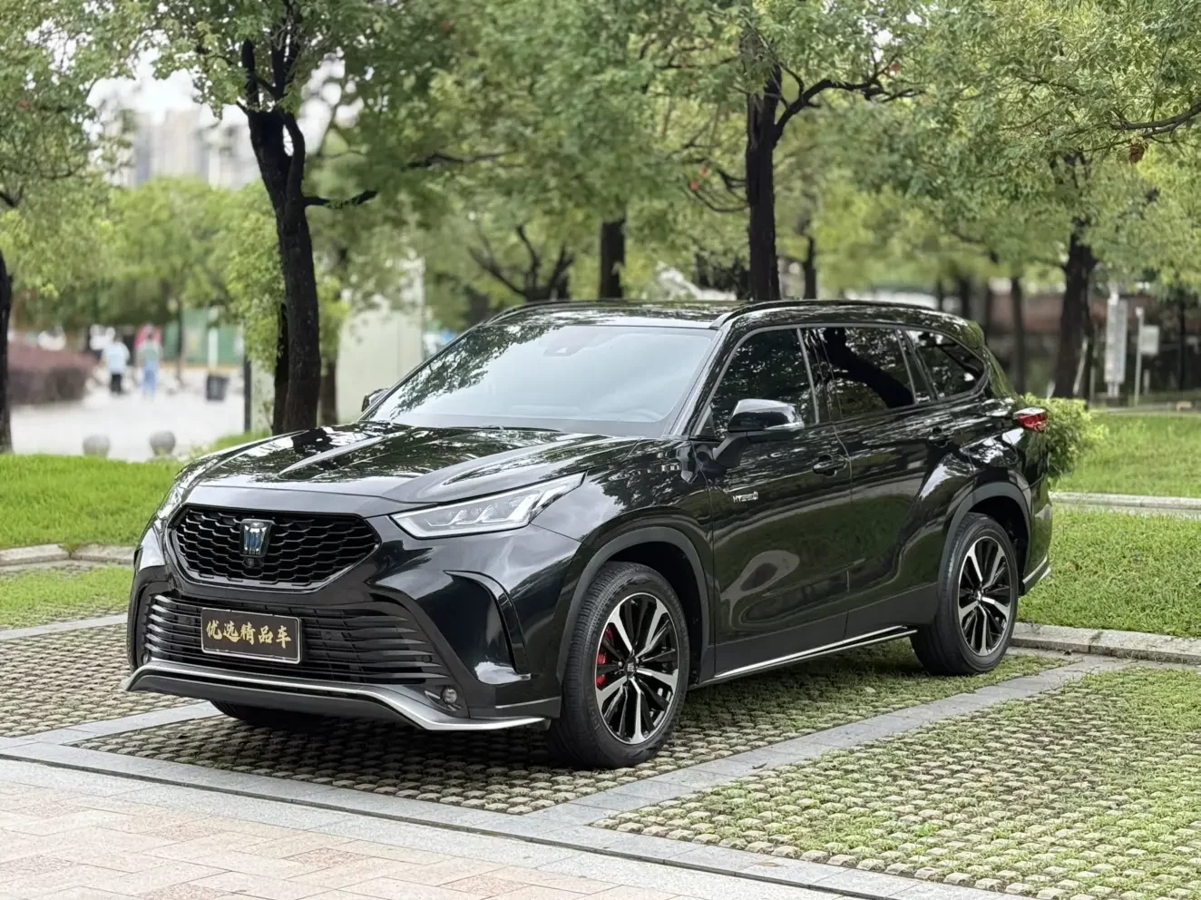 Toyota Crown Kluger