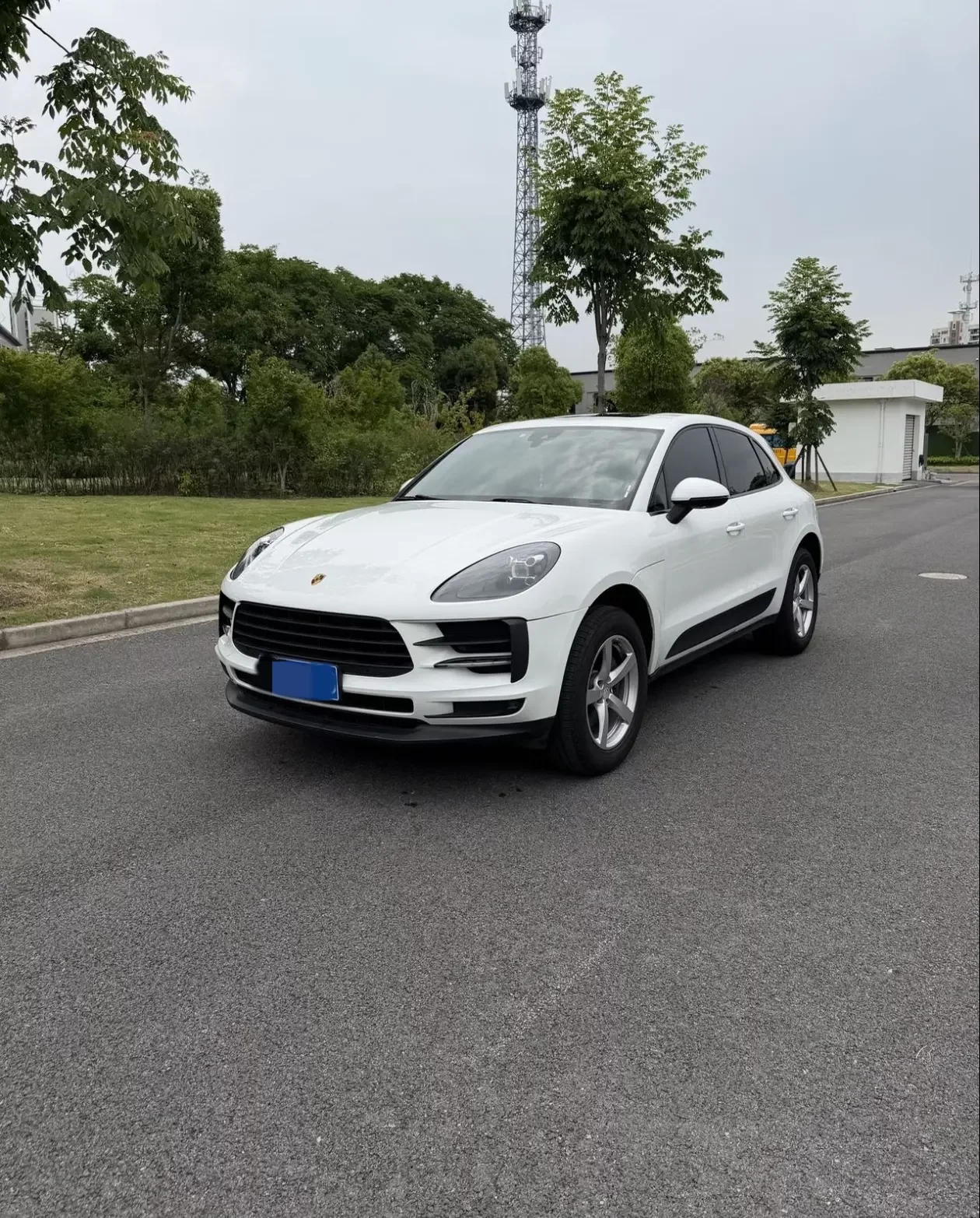 Porsche Macan  из Китая
