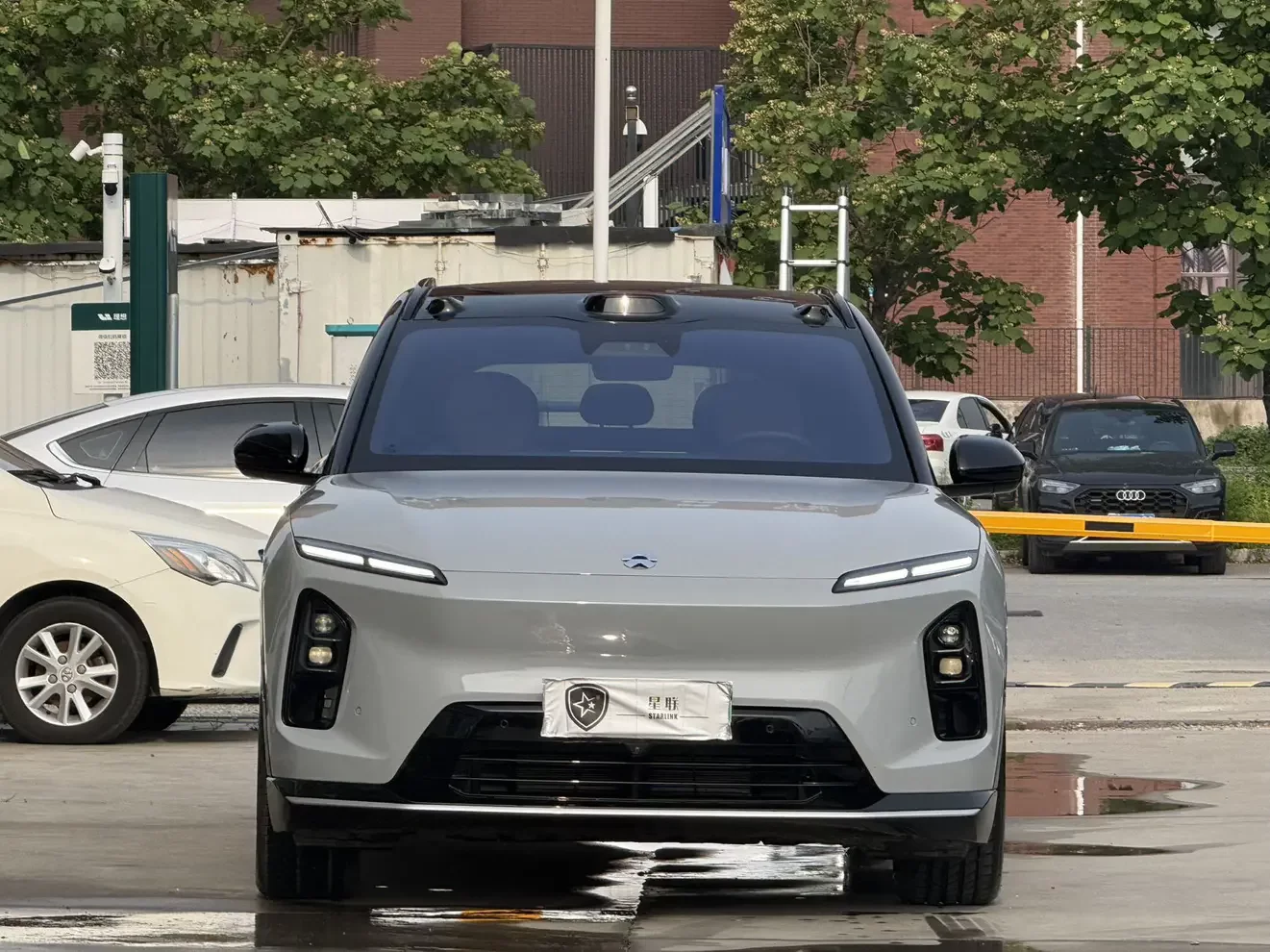 NIO ES6