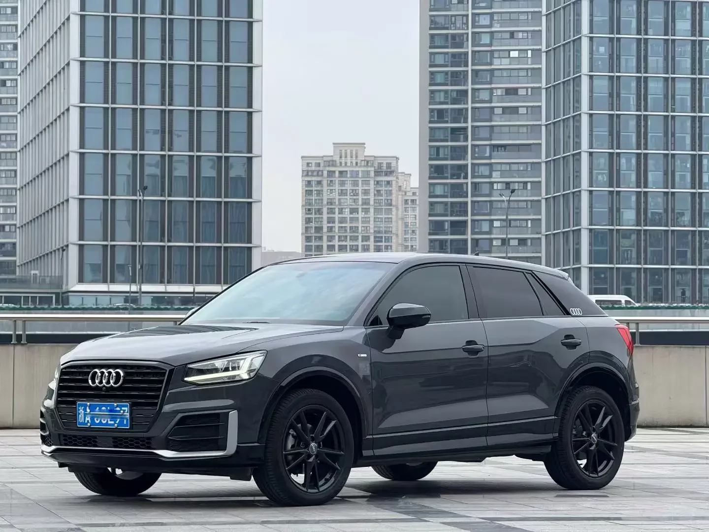 Audi Q2L