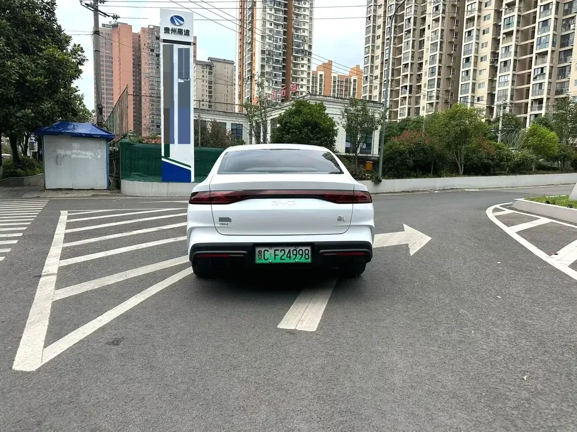 BYD Qin L DM