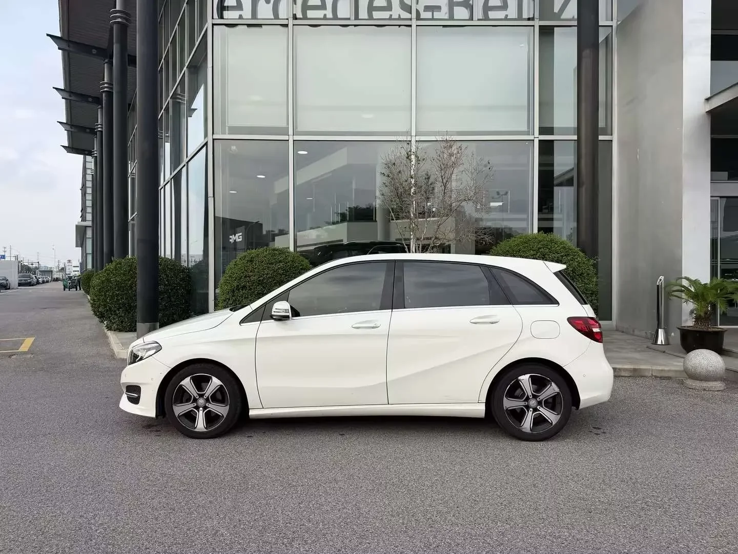 Mercedes-Benz B Class