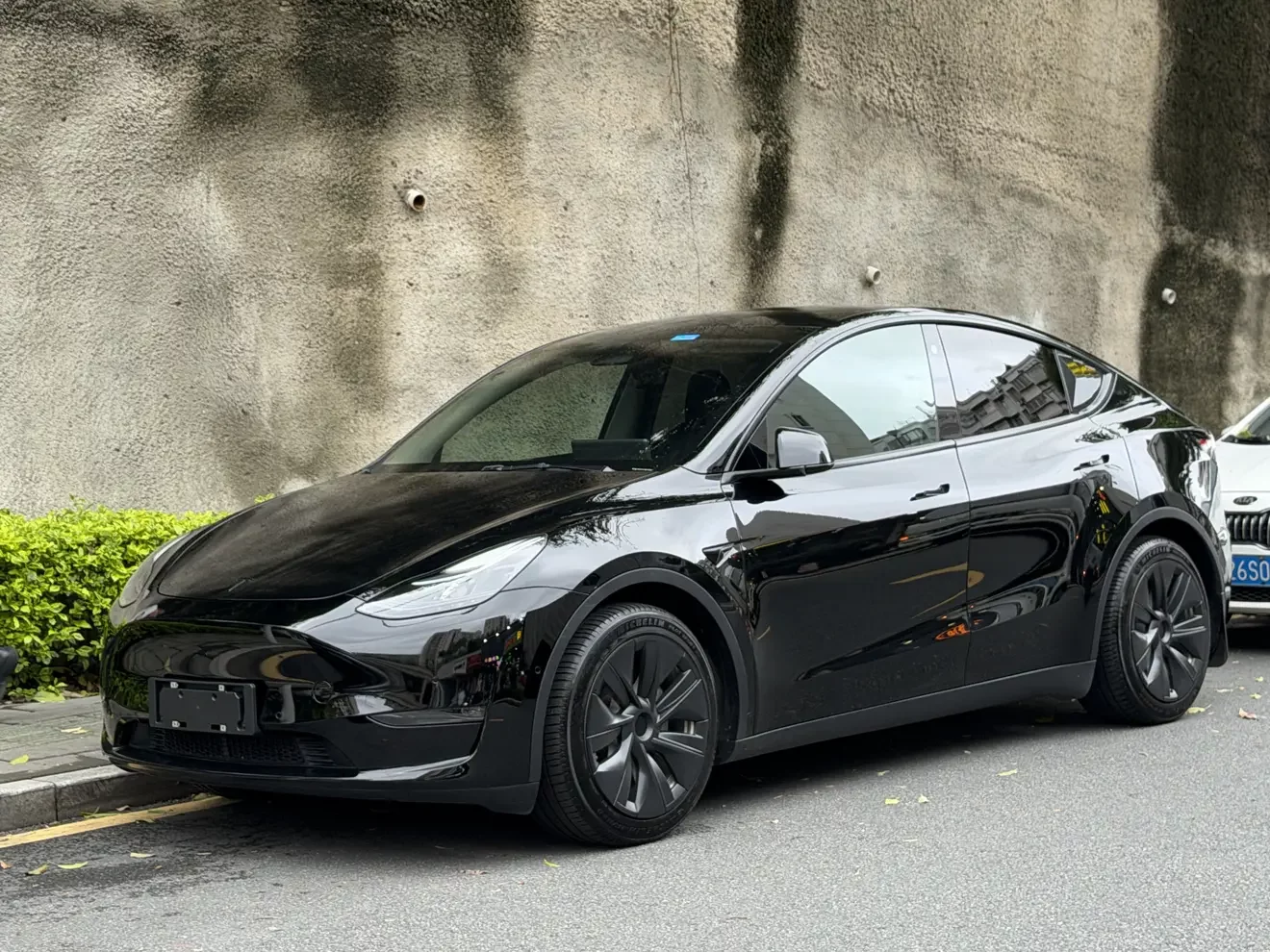 Tesla Model Y  из Китая