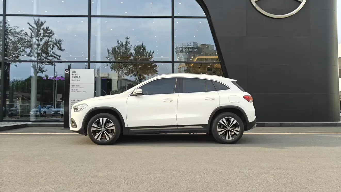 Mercedes-Benz GLA