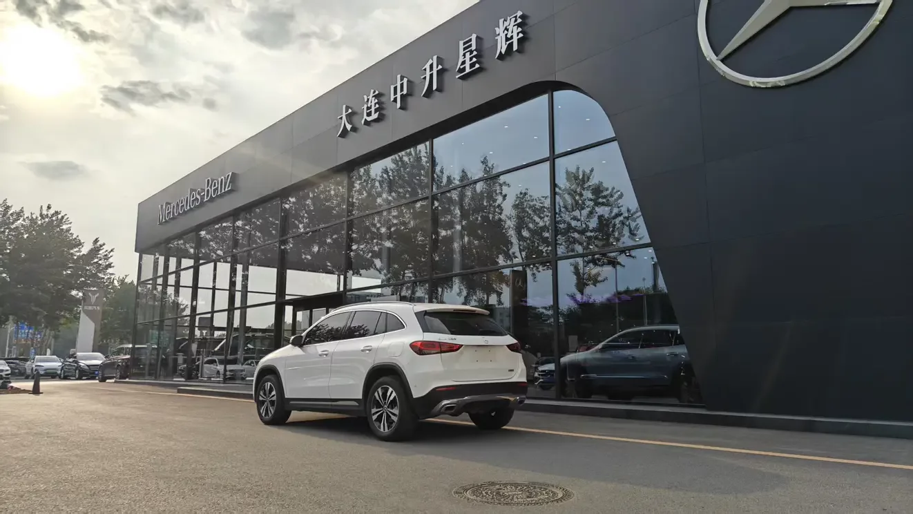 Mercedes-Benz GLA