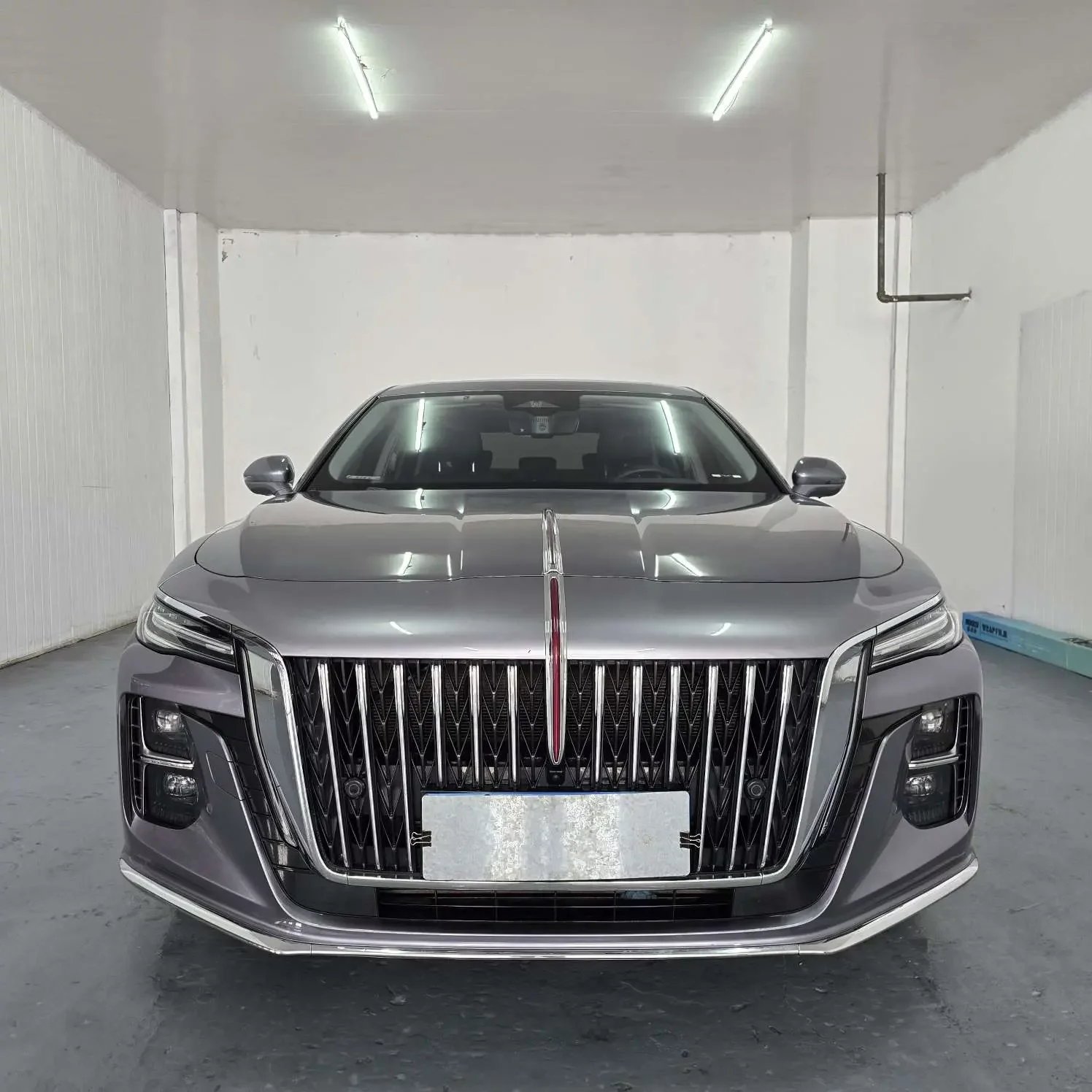 Hongqi H5