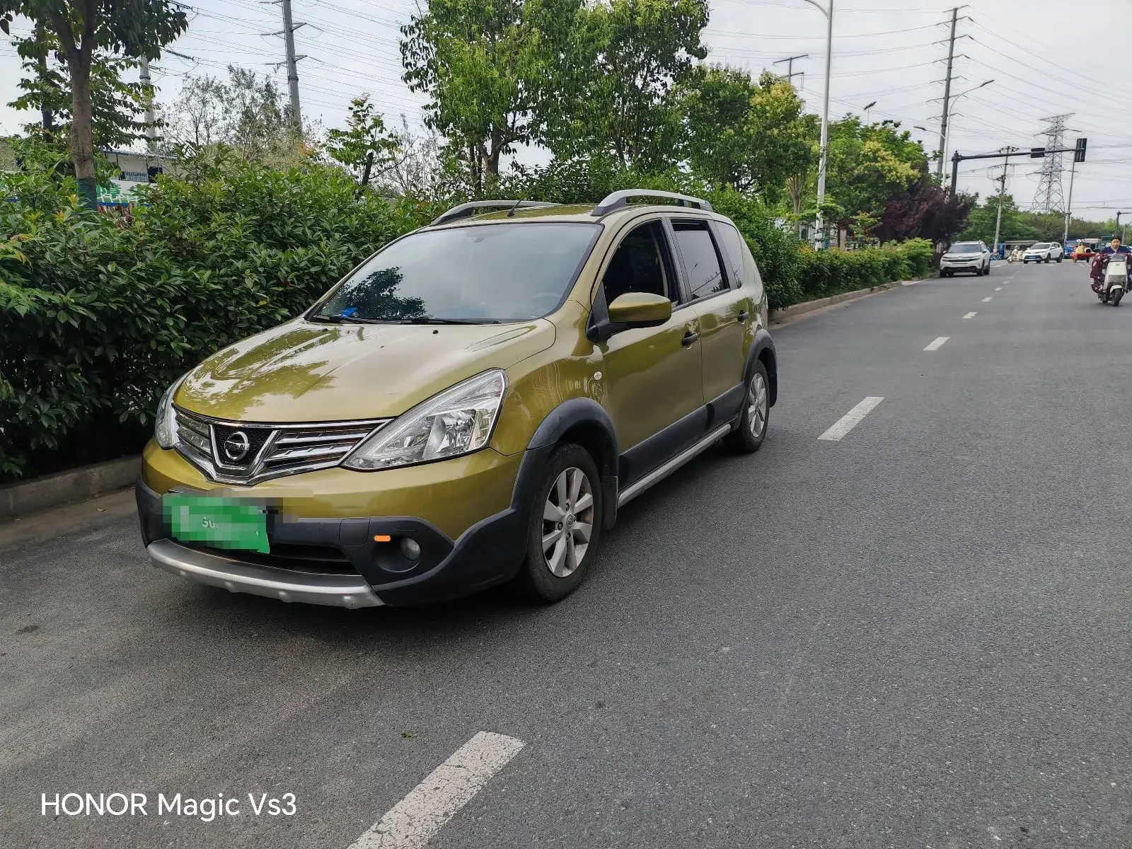 Nissan Li Wei  из Китая