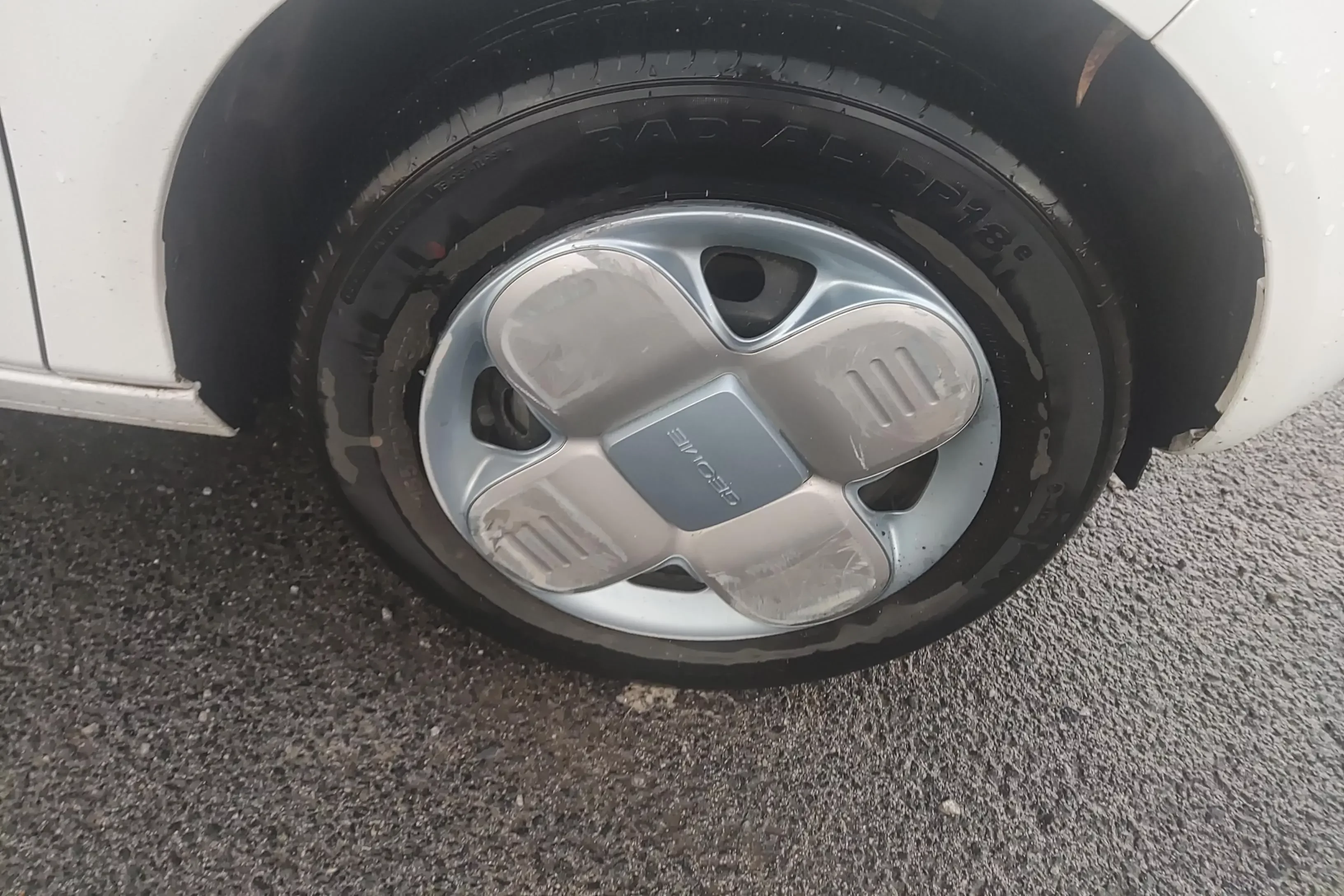 Geely panda