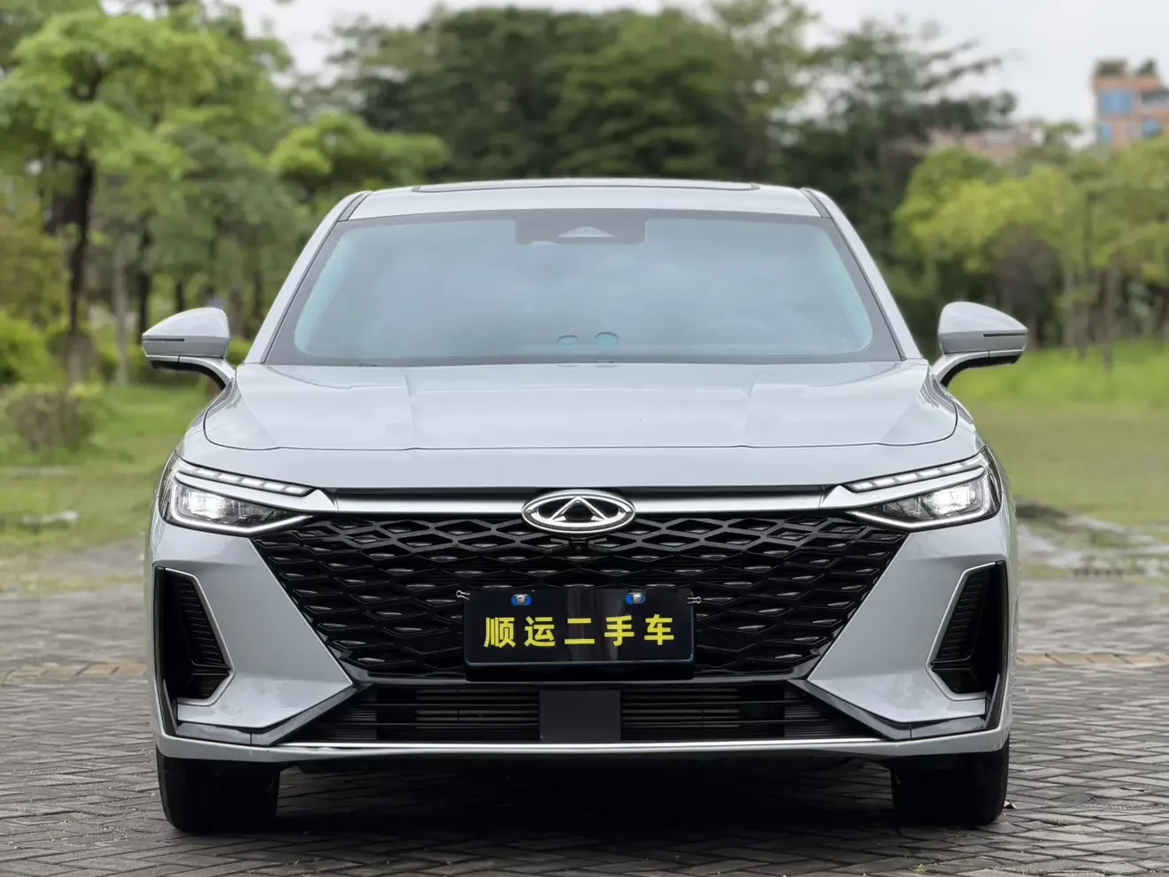 Chery Arrizo 8