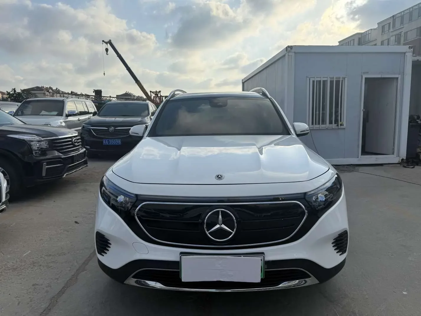Mercedes-Benz EQB