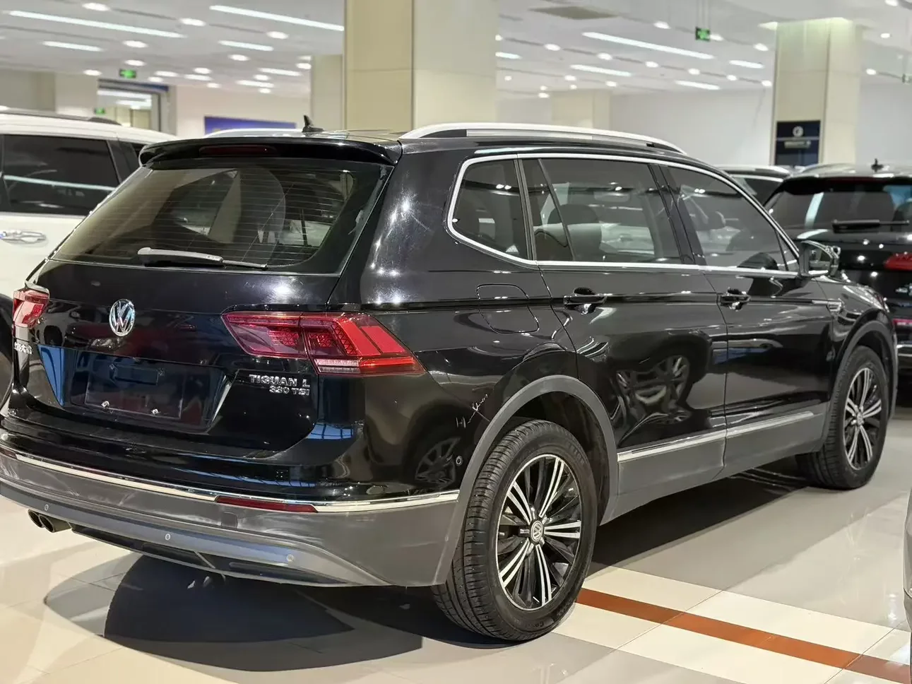 Volkswagen Tiguan L