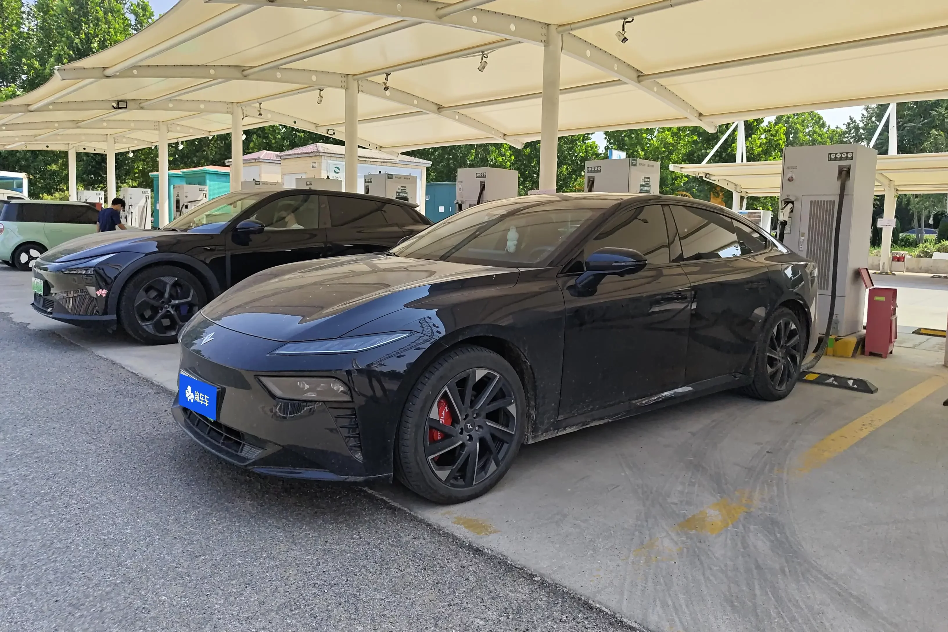 Dongfeng Yipai 007  из Китая