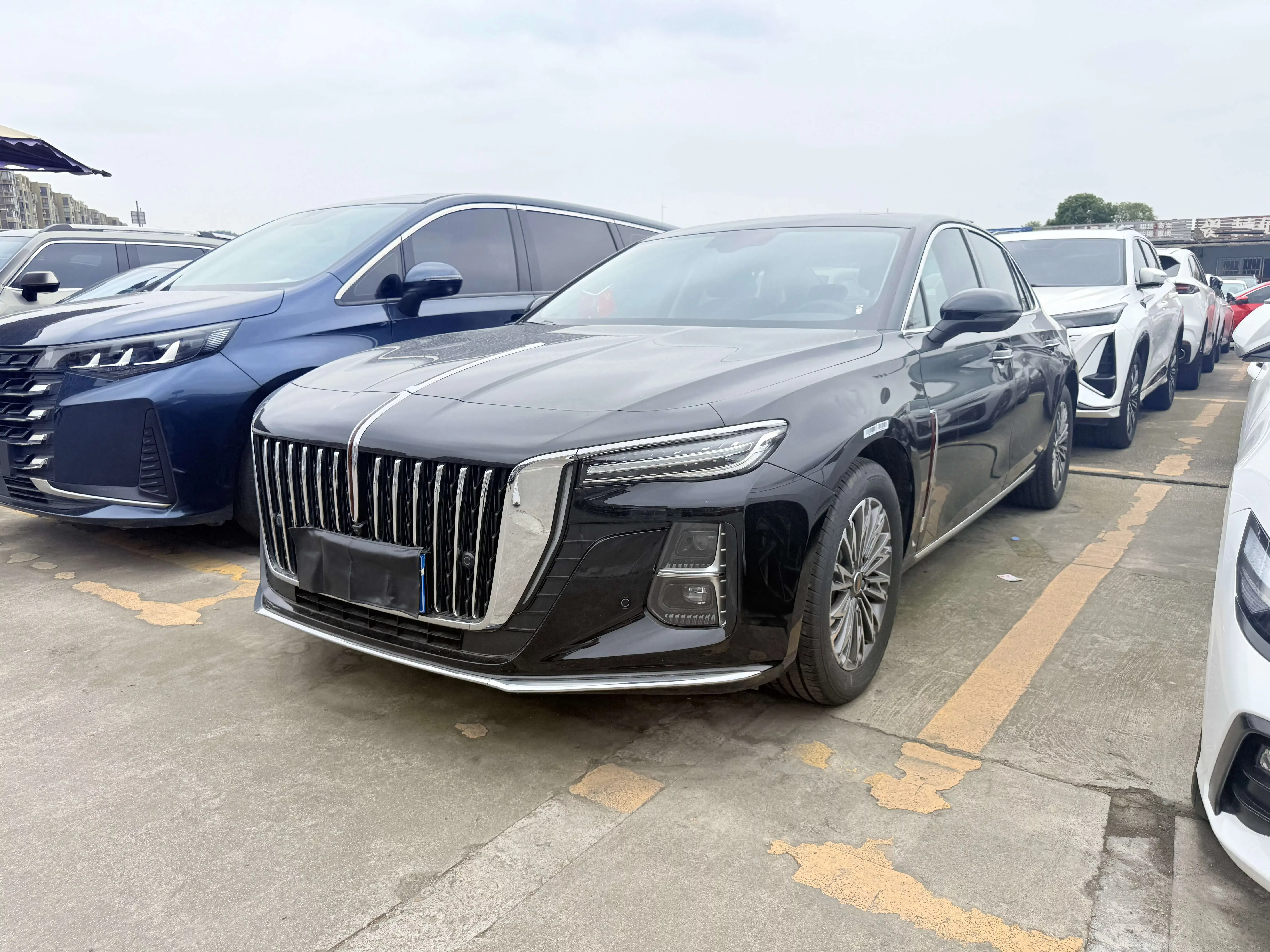 Hongqi H5