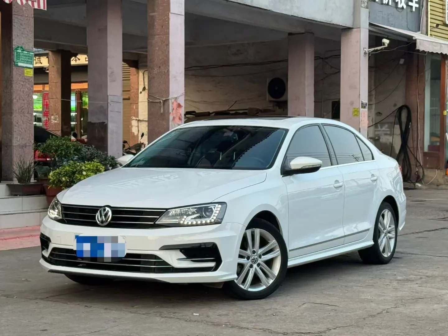 Volkswagen Sagitar