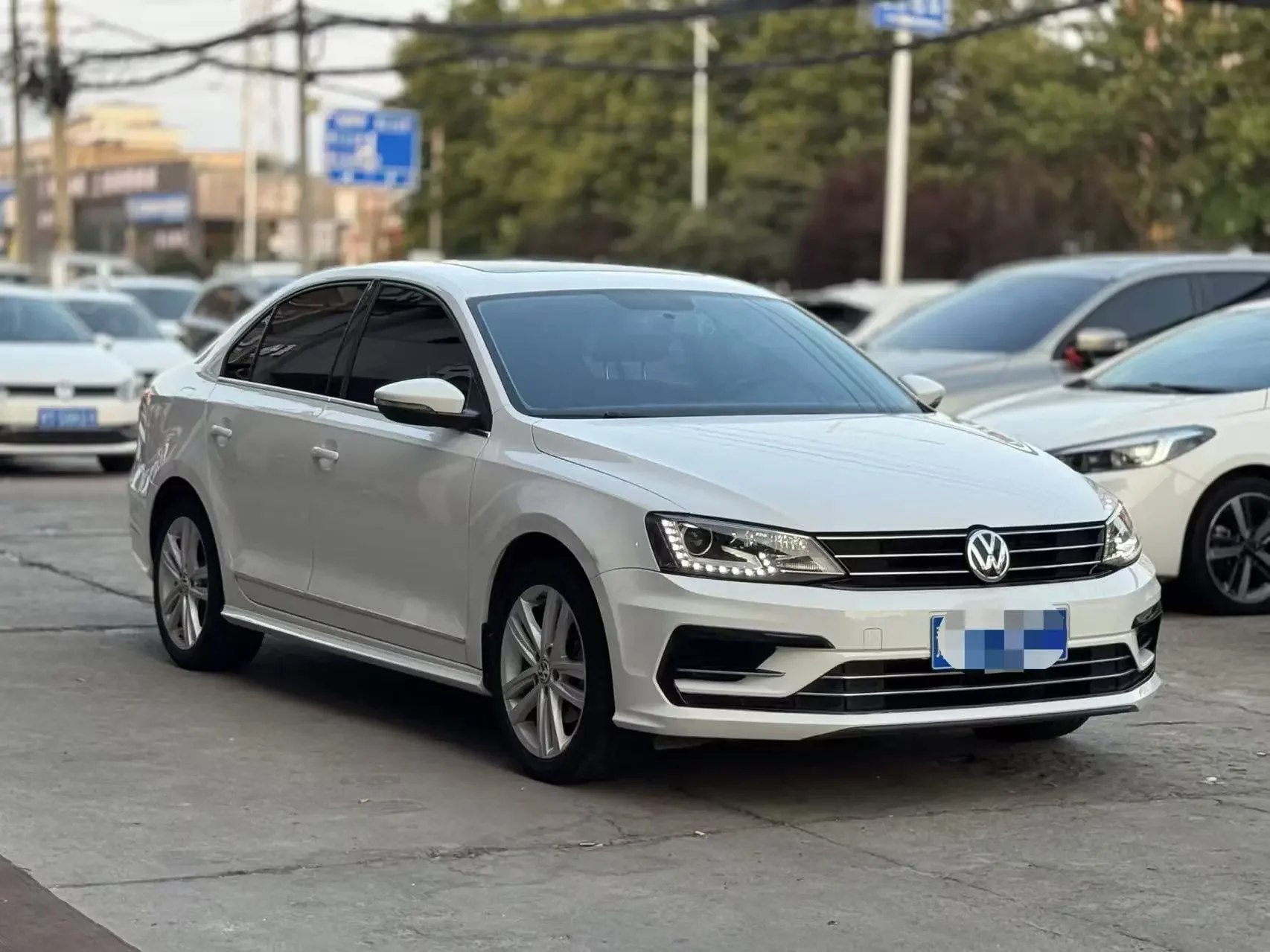 Volkswagen Sagitar