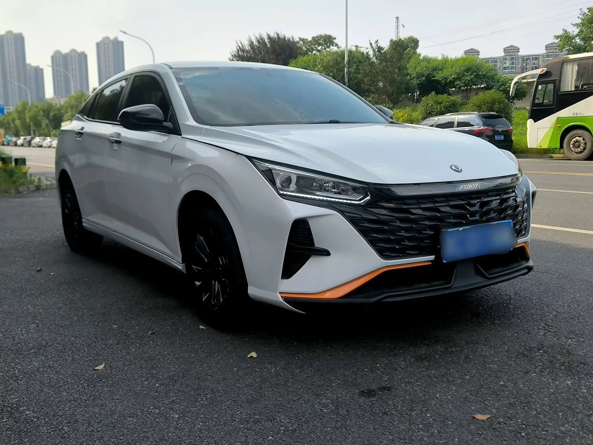 Dongfeng Yixuan