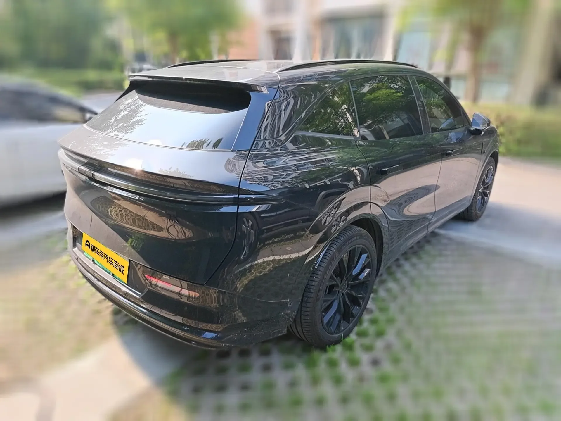 ZEEKR 7X