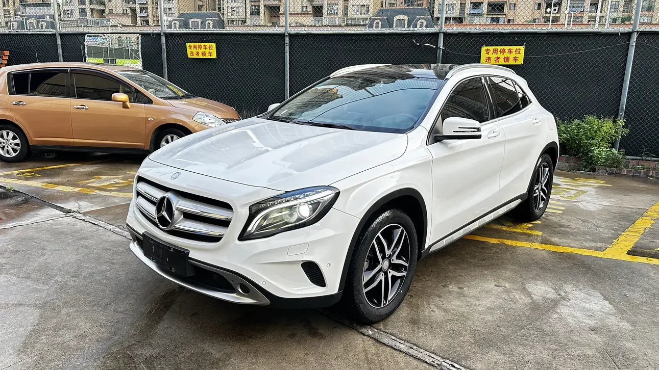 Mercedes-Benz GLA