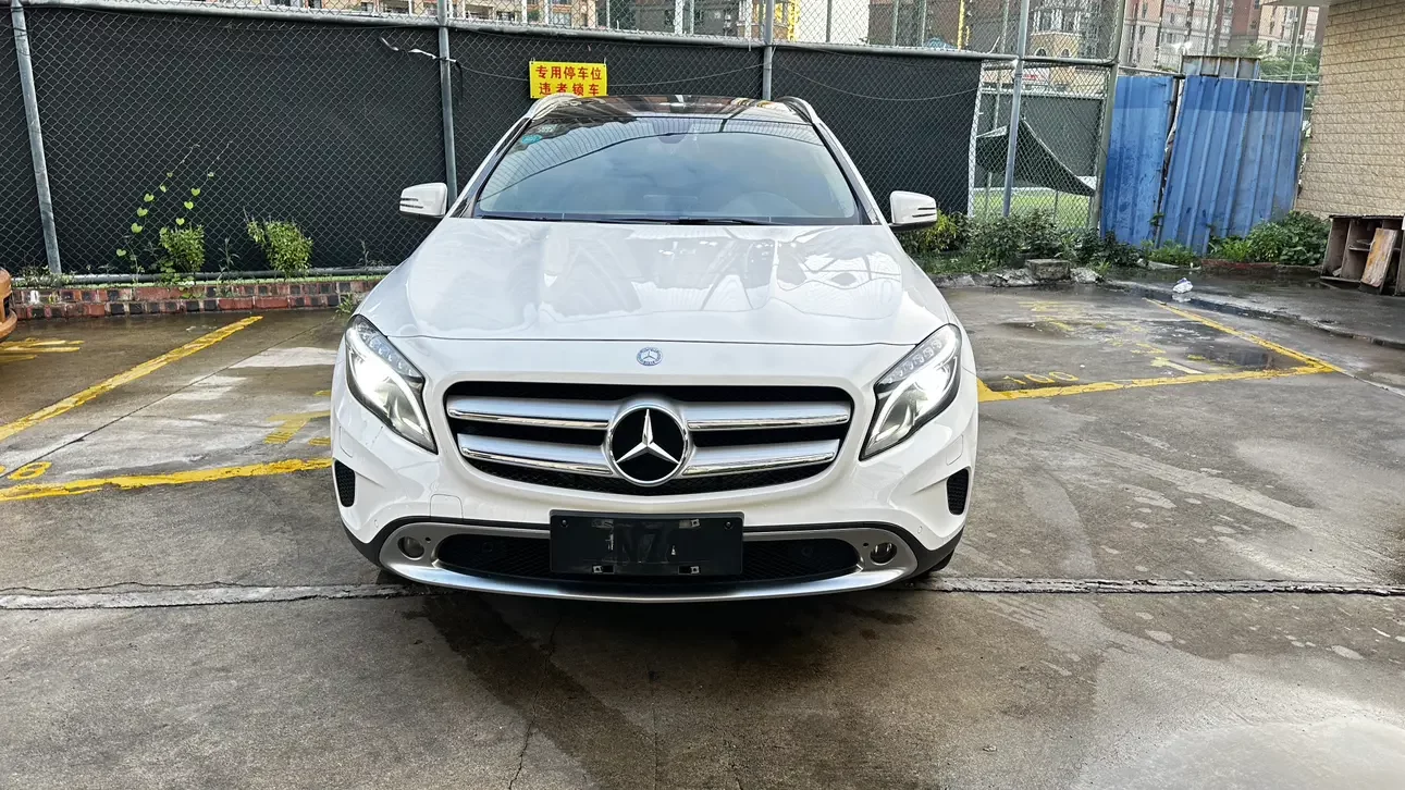 Mercedes-Benz GLA