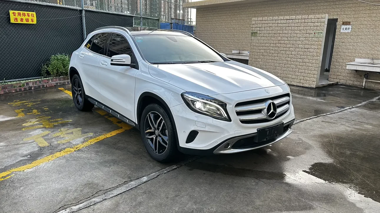Mercedes-Benz GLA