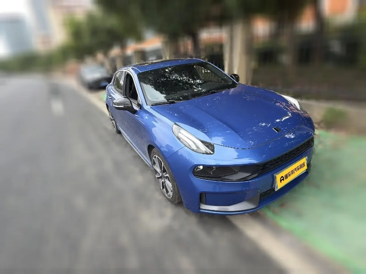 Lynk & Co 03
