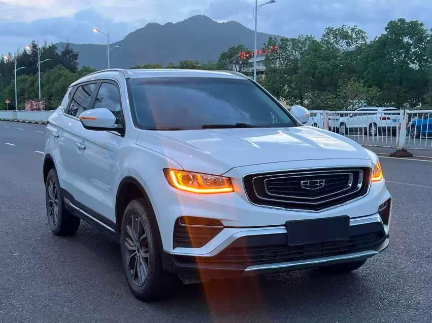 Geely Atlas