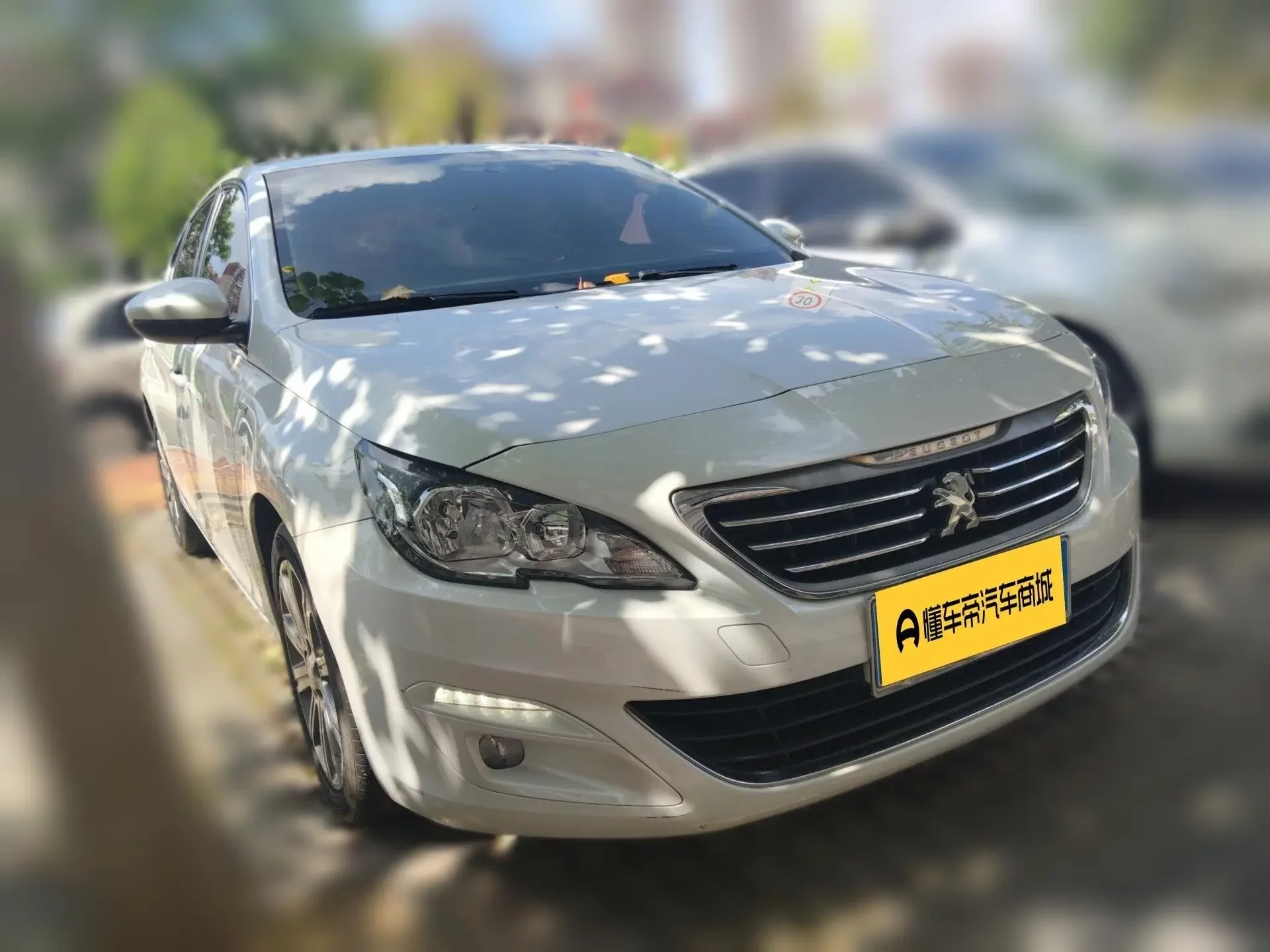 Peugeot 408
