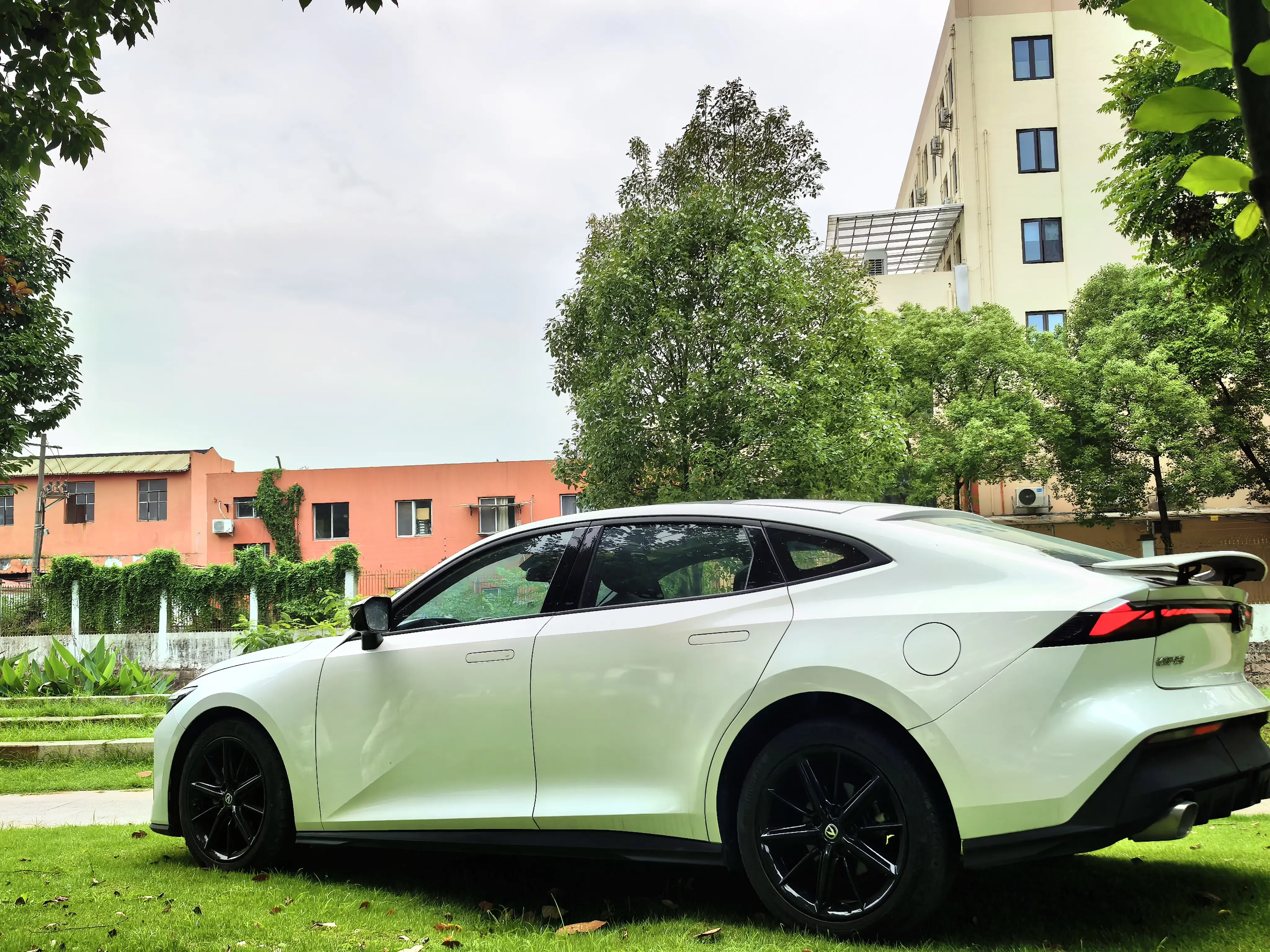 Changan UNI-V