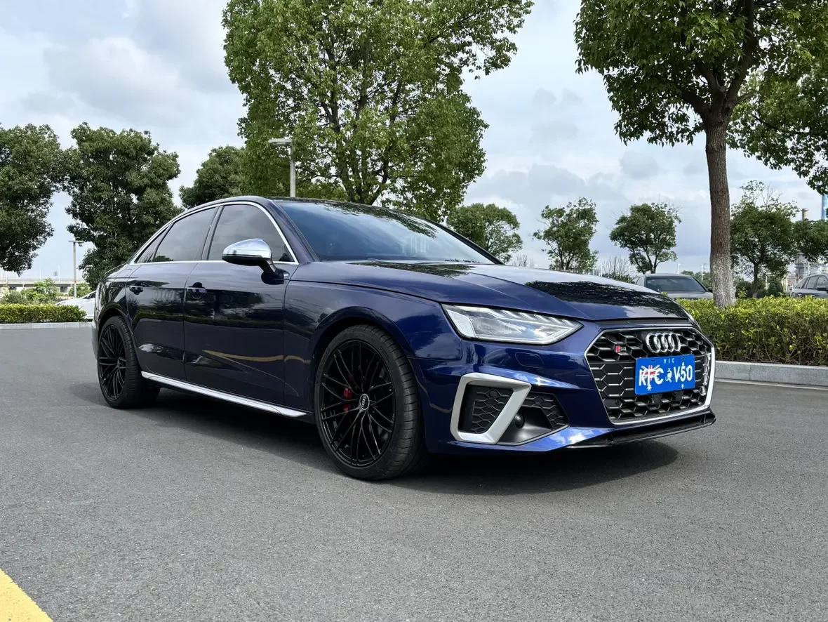 Audi S4