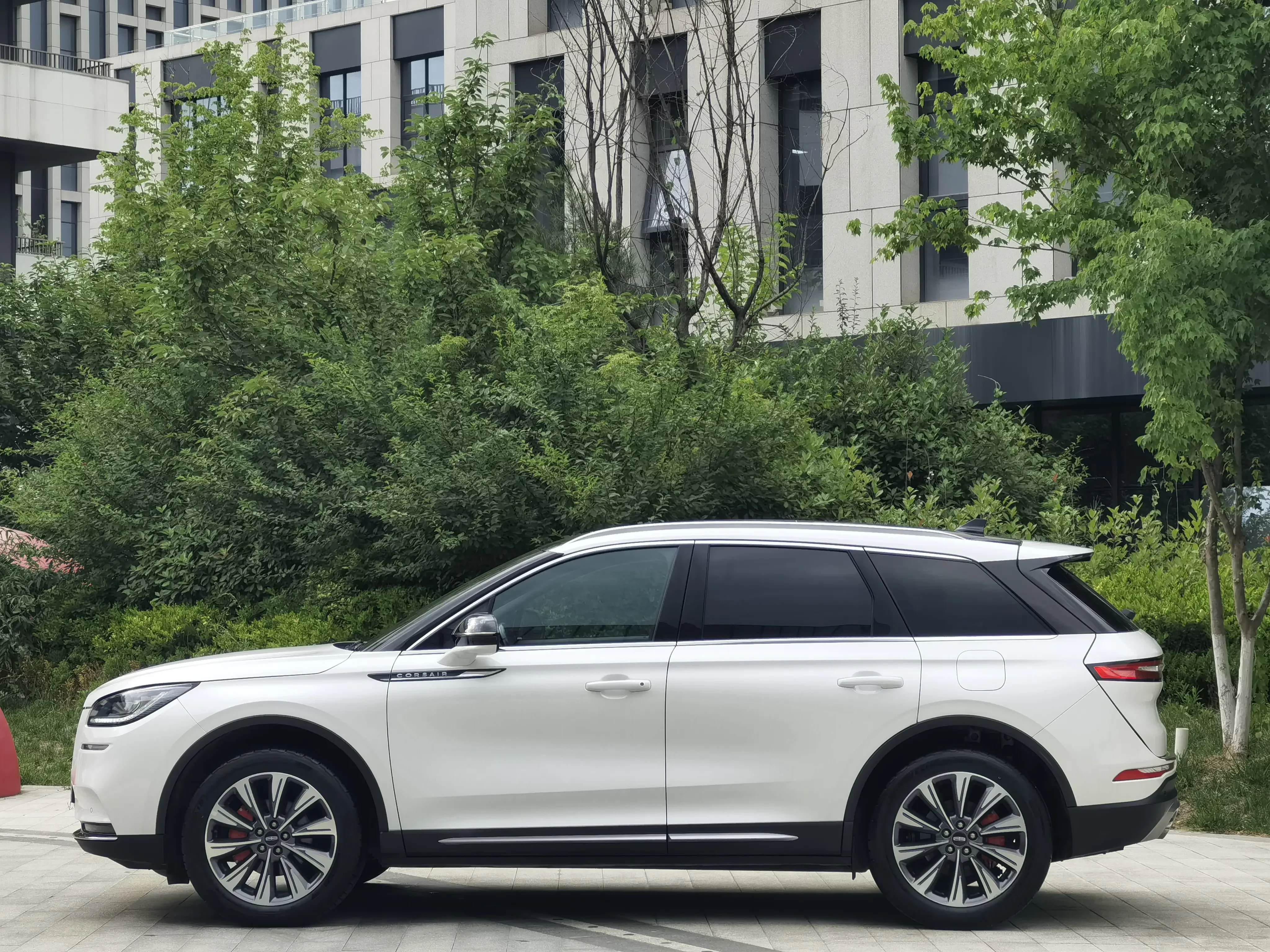 Lincoln adventurer