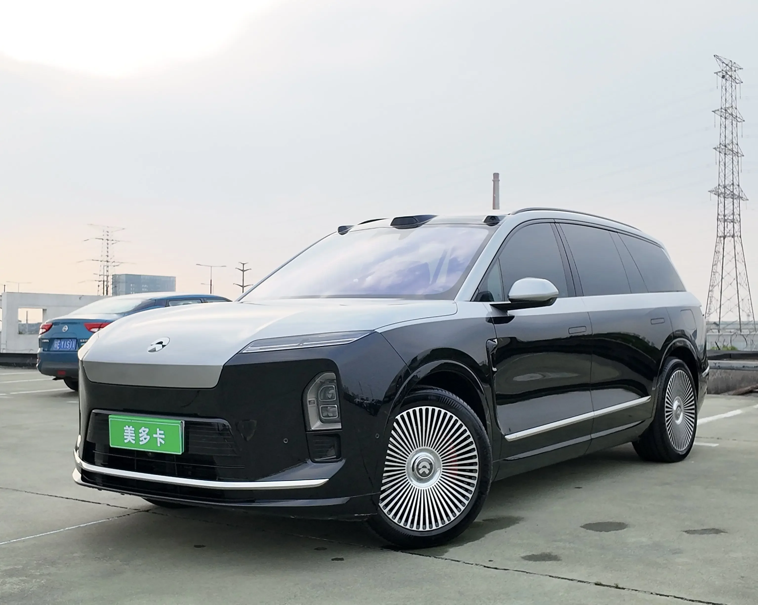 NIO ES8  из Китая