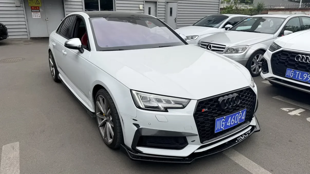 Audi S4