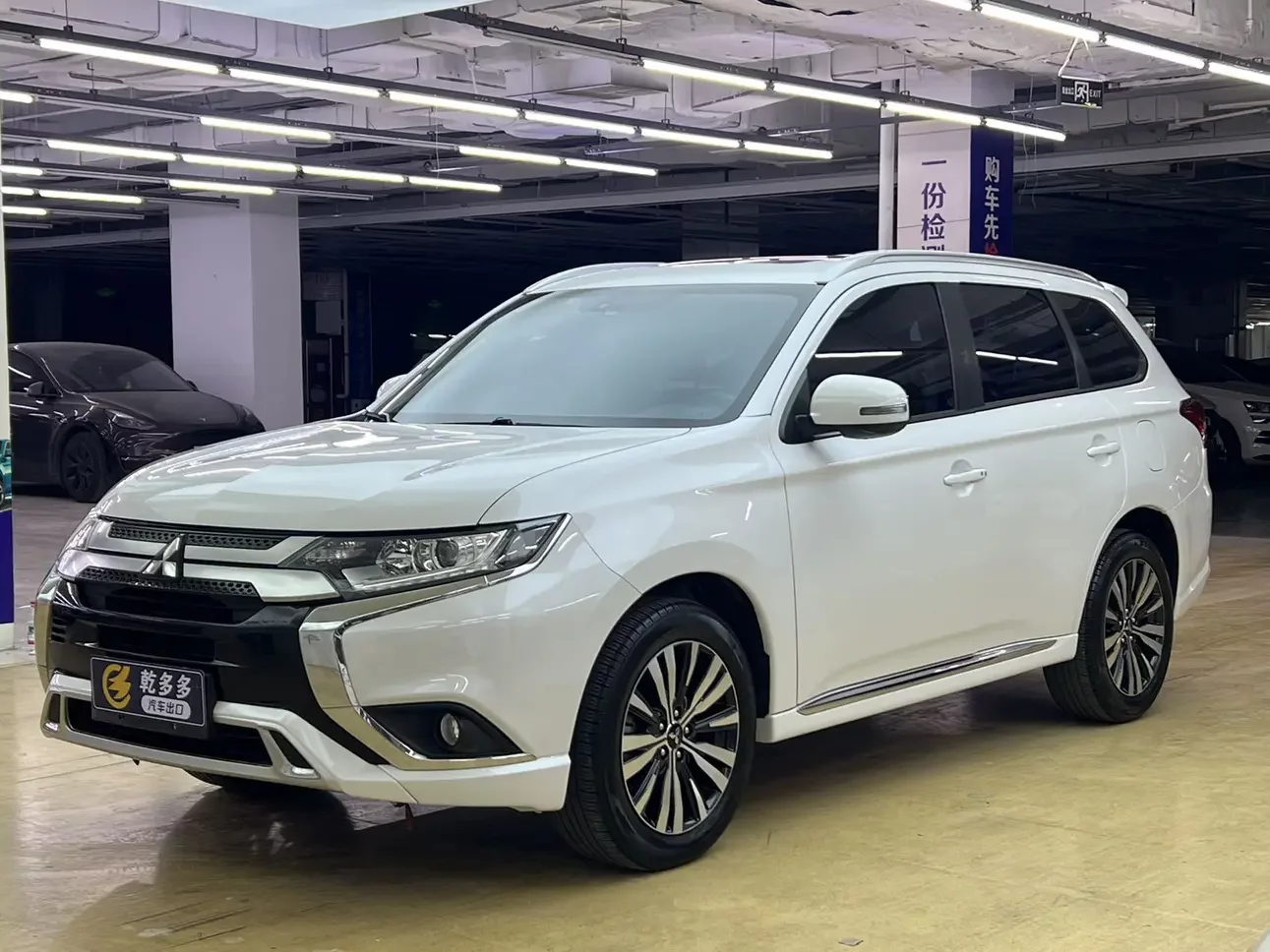 Mitsubishi Outlander  из Китая