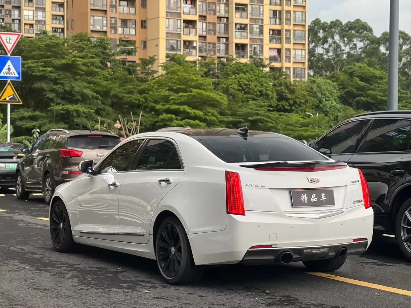 Cadillac ATS-L