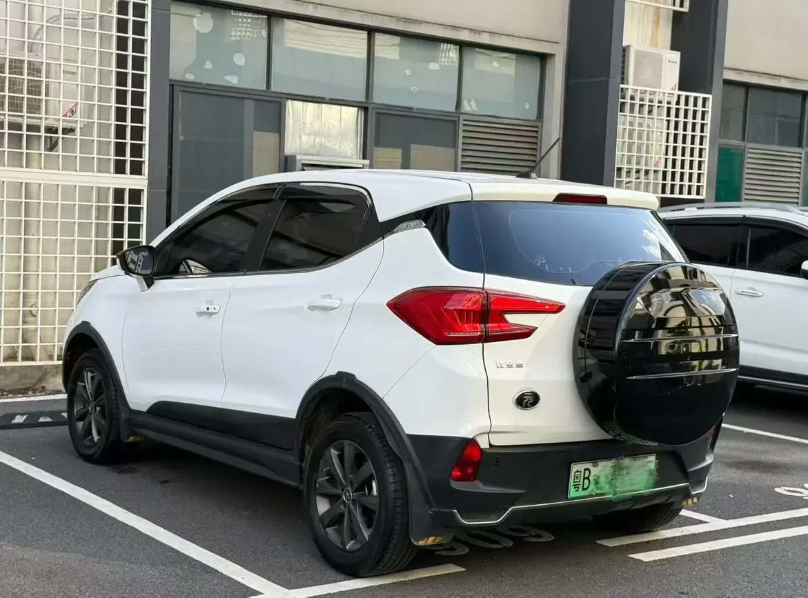 BYD Yuan EV