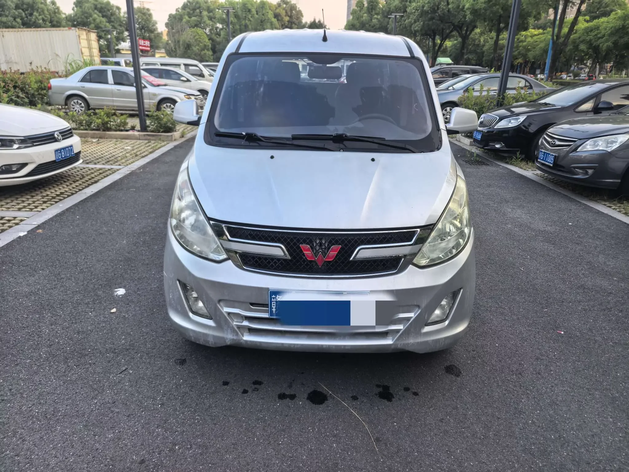 Wuling Rongguang V