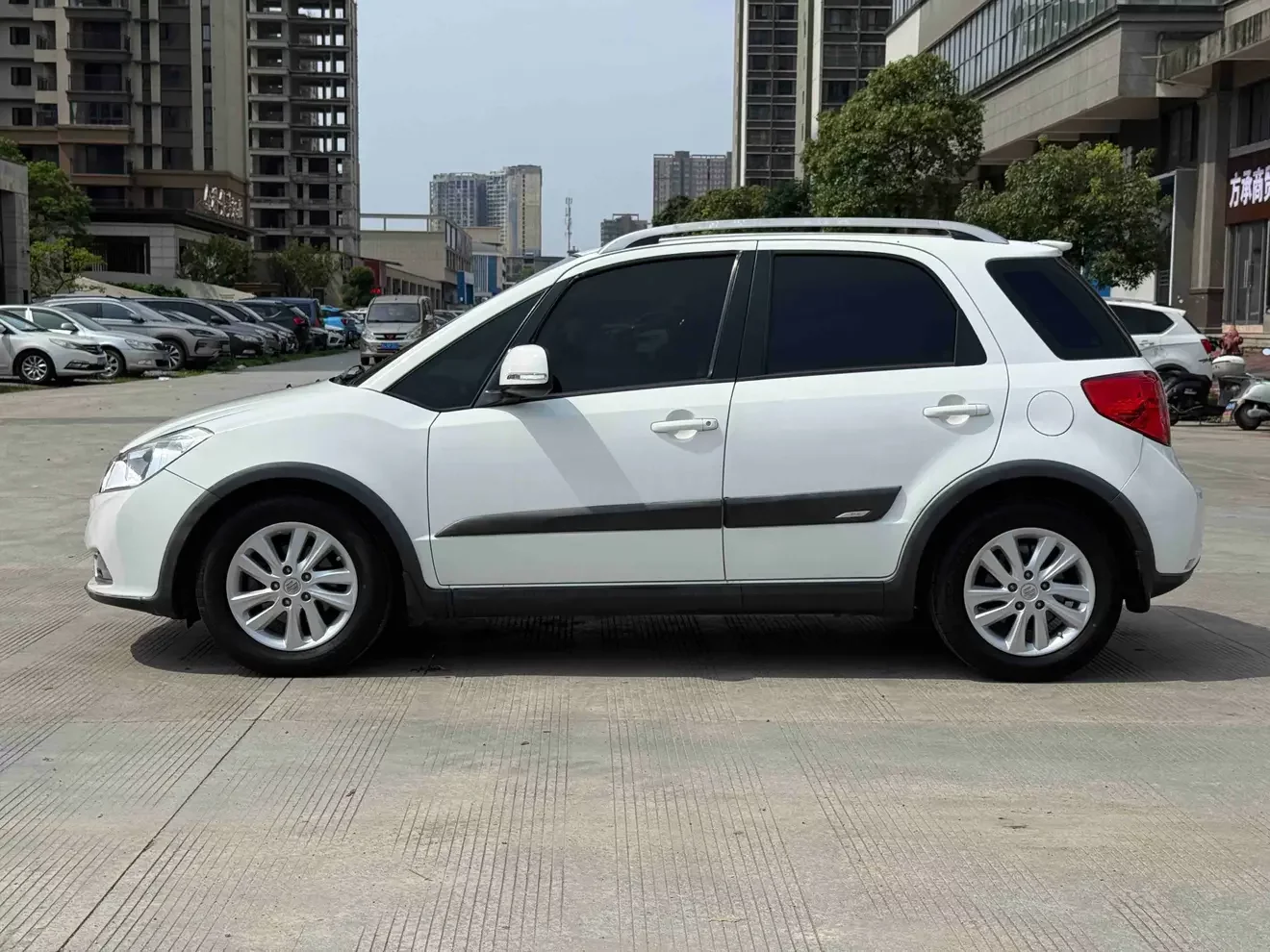 Suzuki SX4