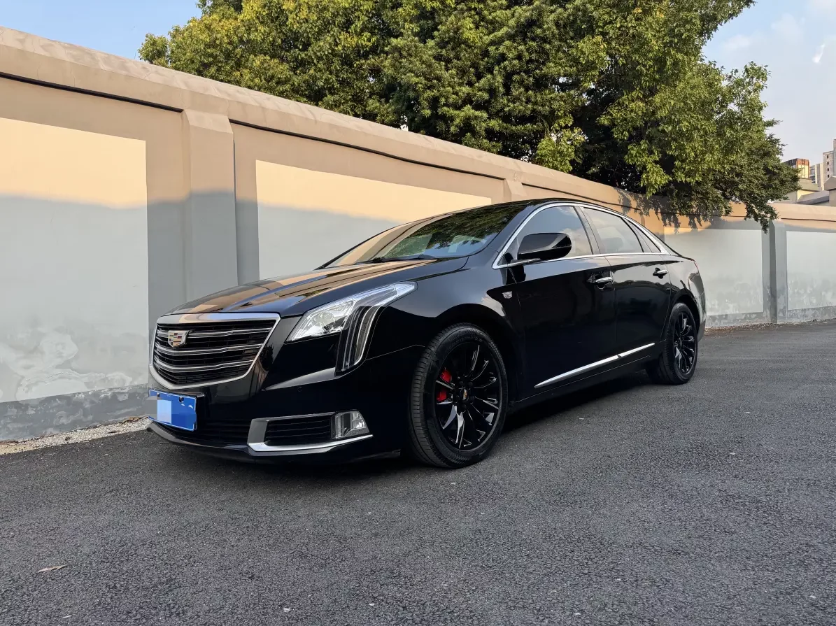Cadillac XTS  из Китая