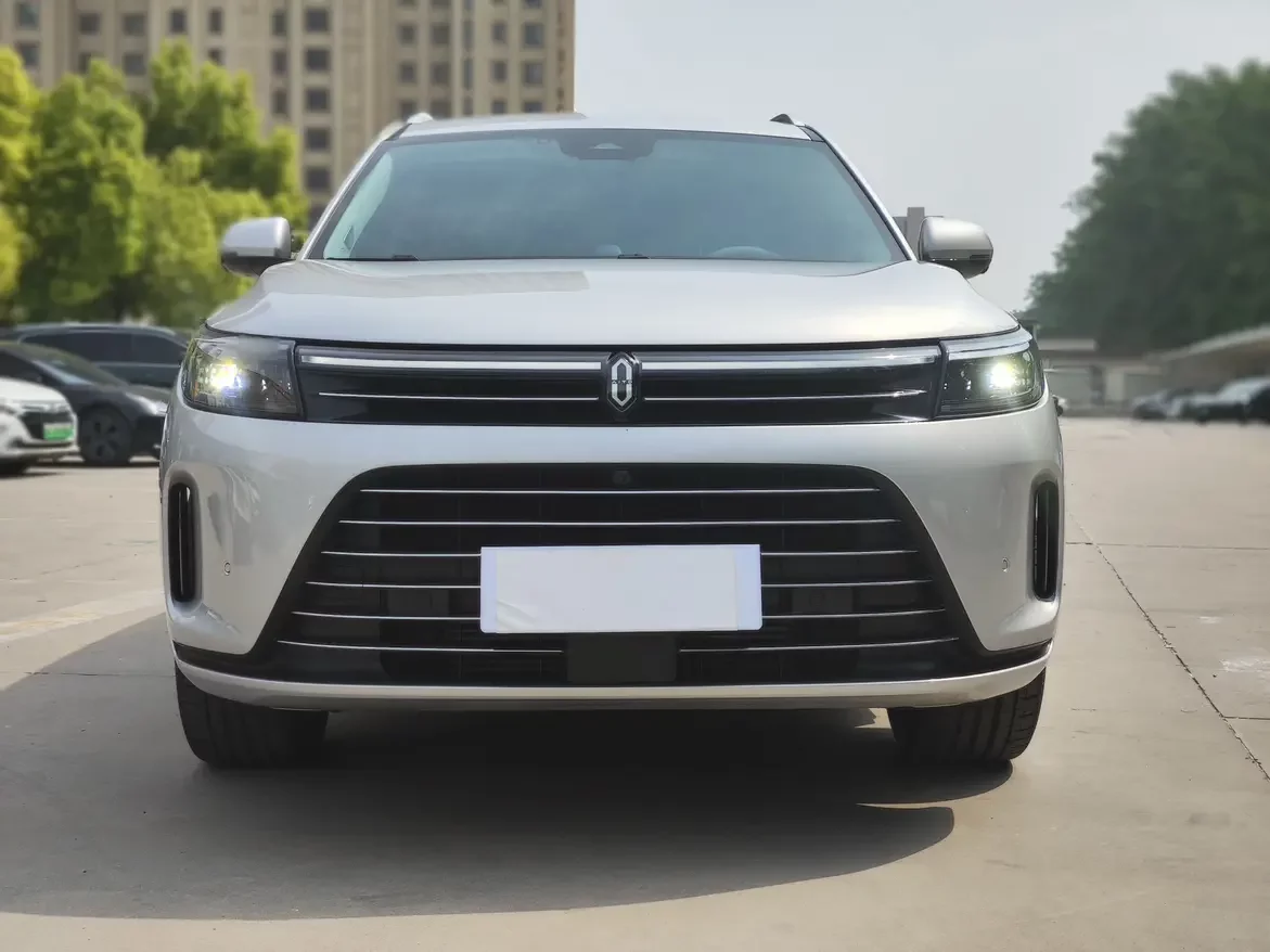AITO M7