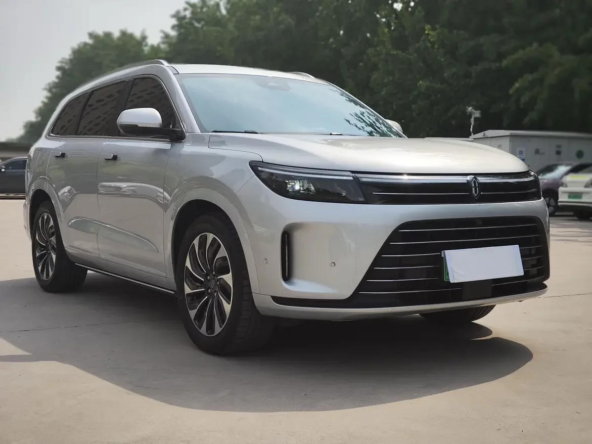 AITO M7